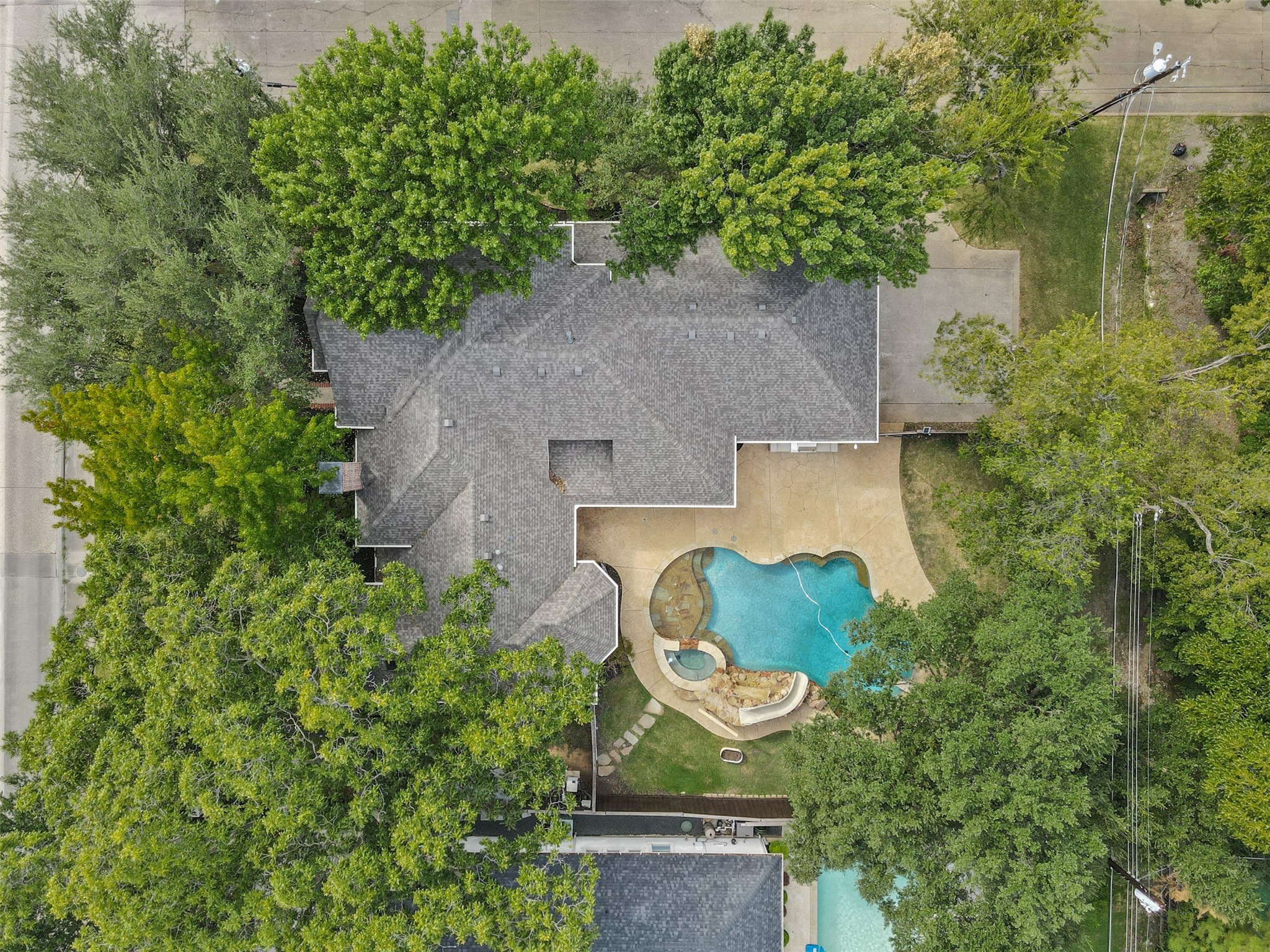 6207 Walnut Hill Lane