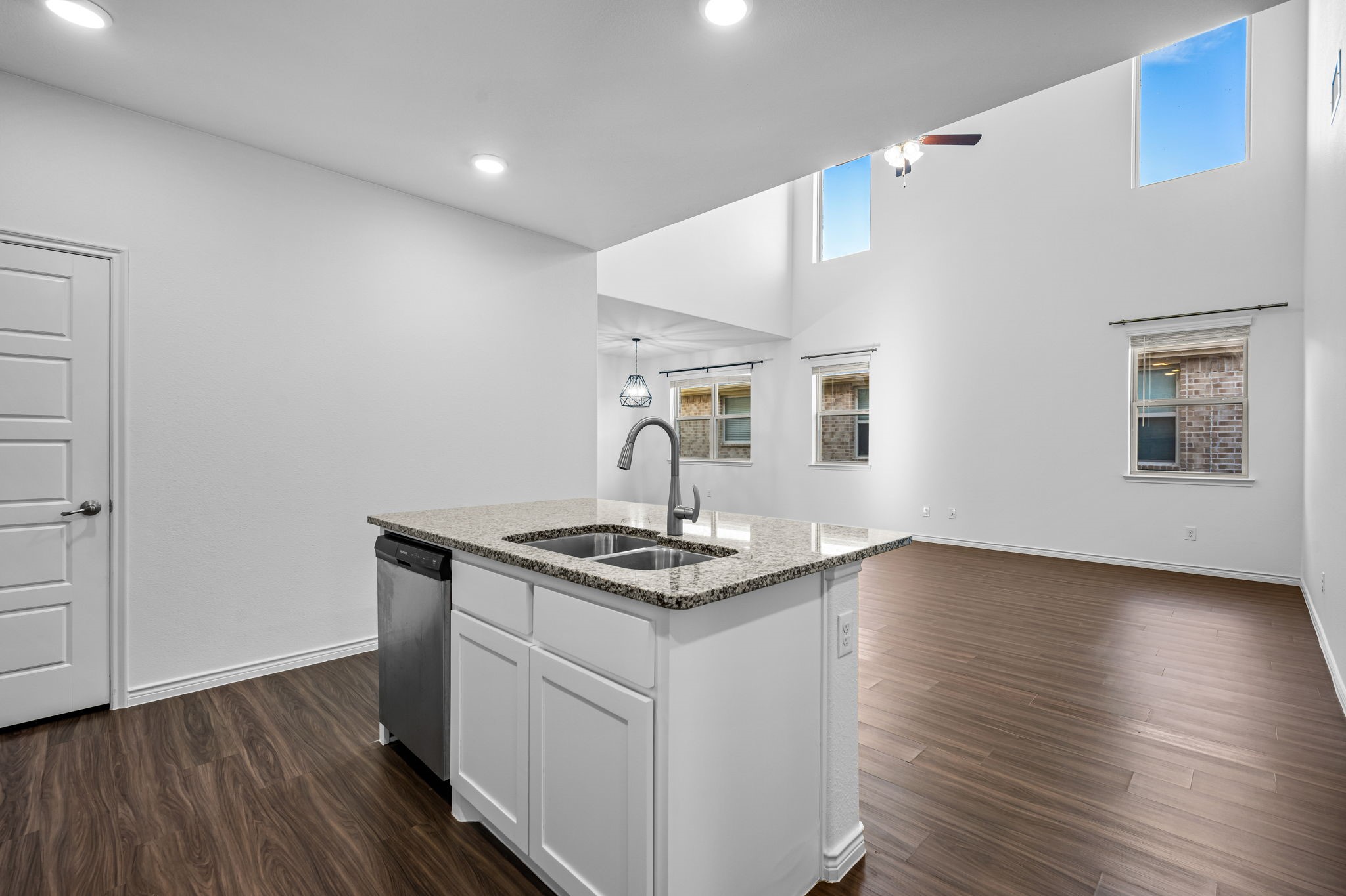2225 Barx Drive