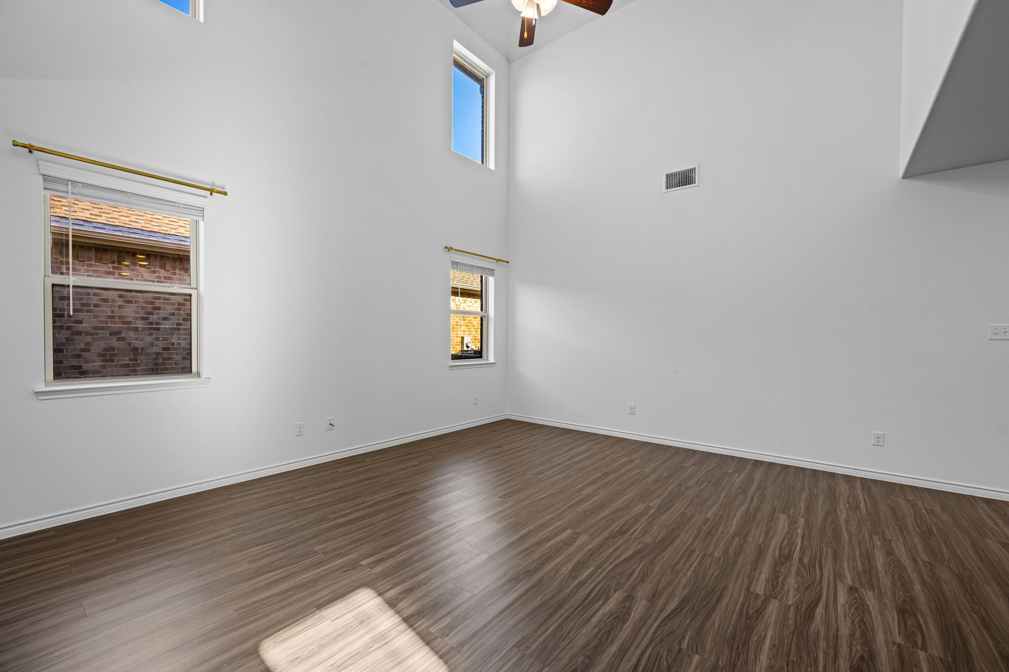 2225 Barx Drive