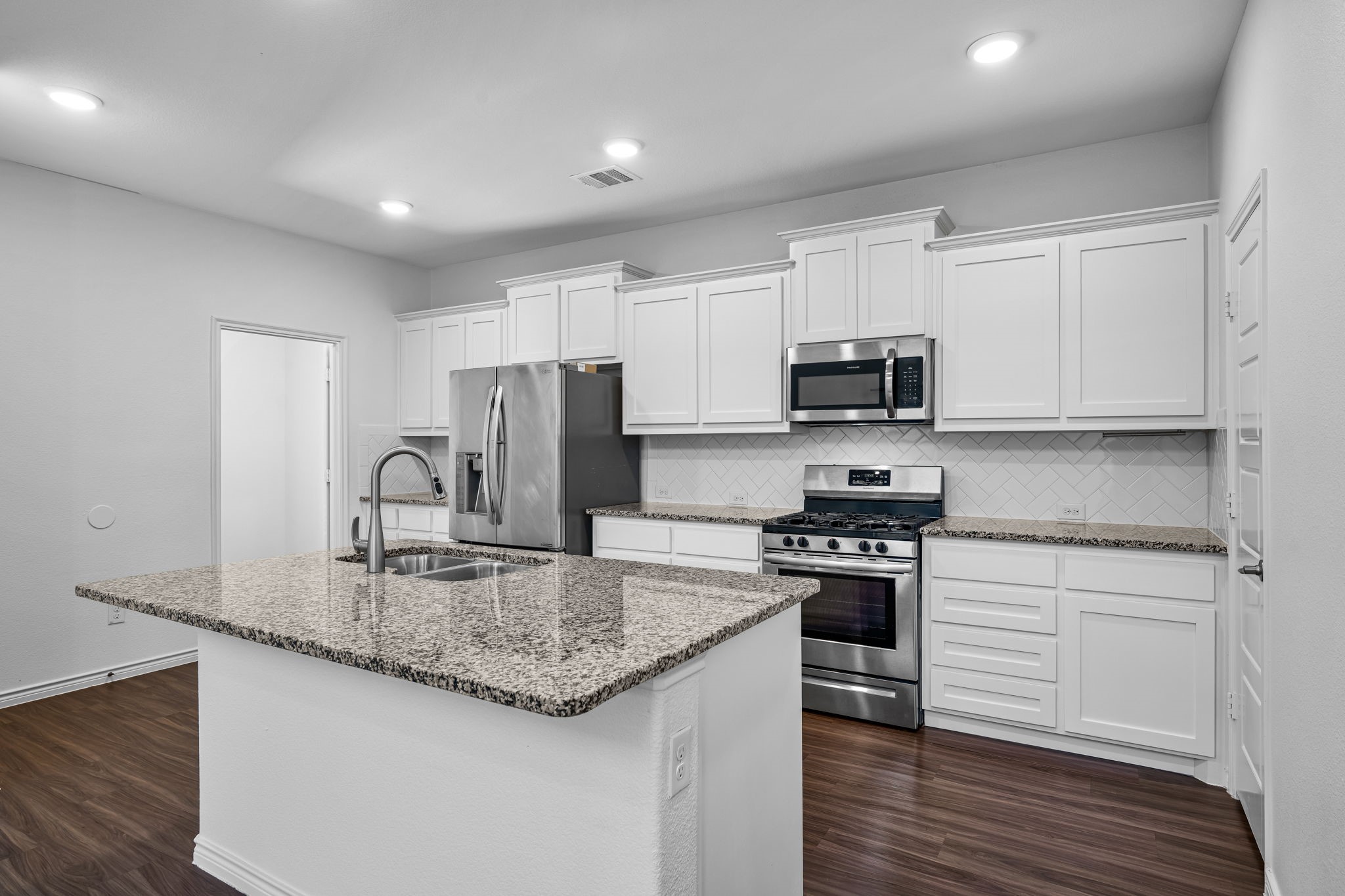 2225 Barx Drive