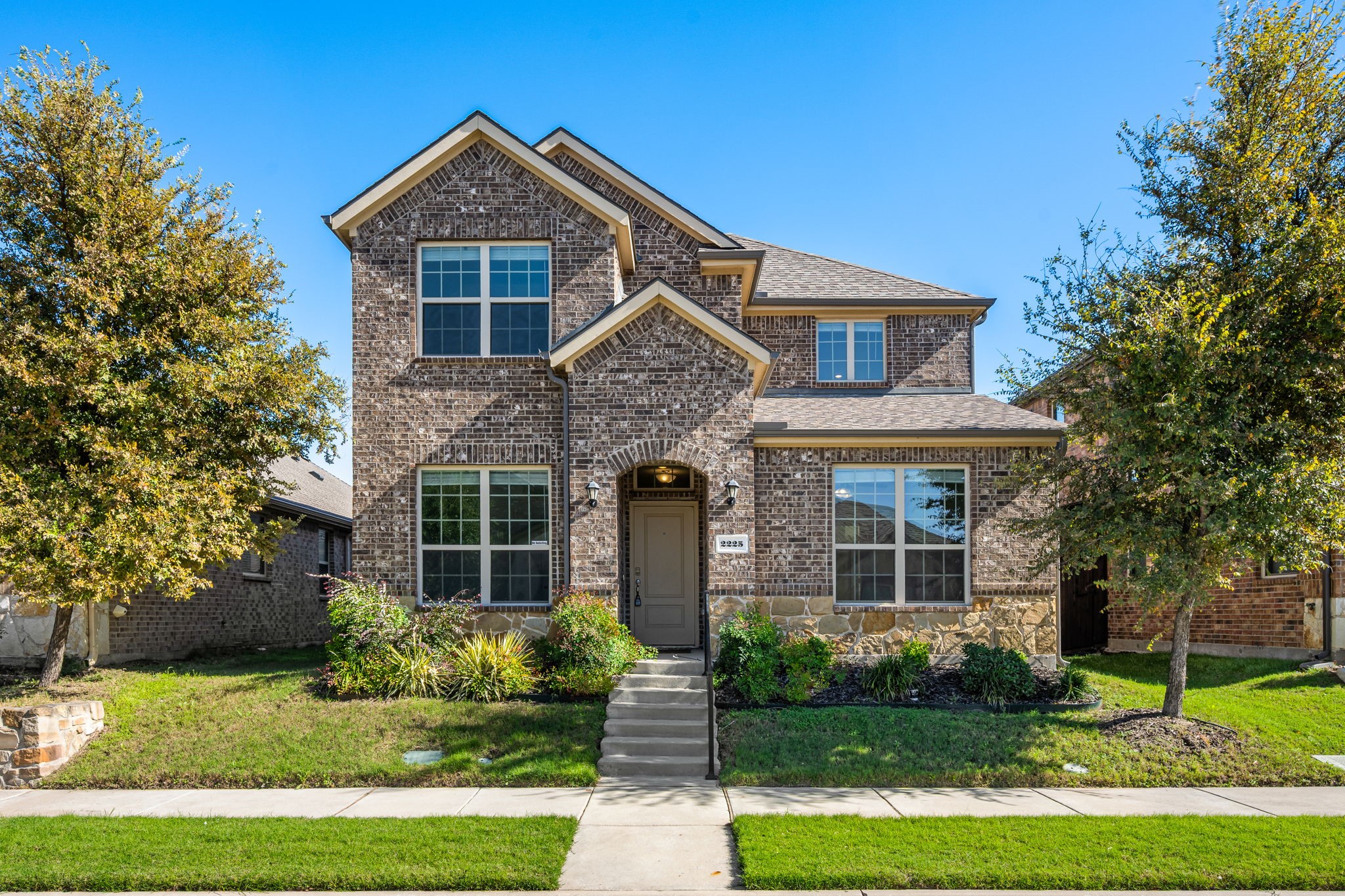 2225 Barx Drive