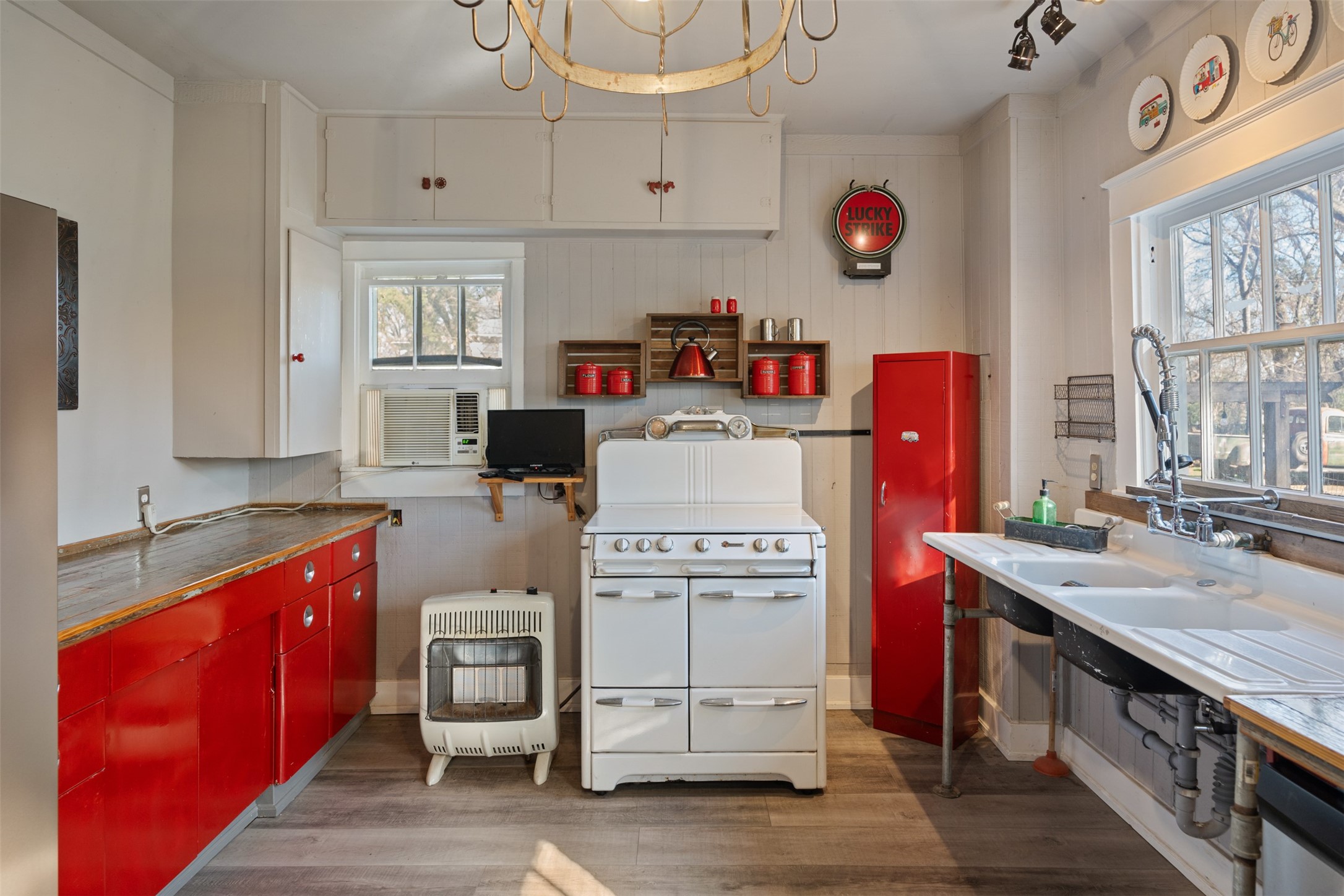 508 N Virginia Street