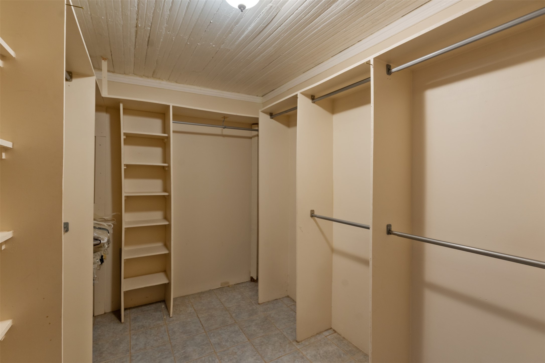 508 N Virginia Street