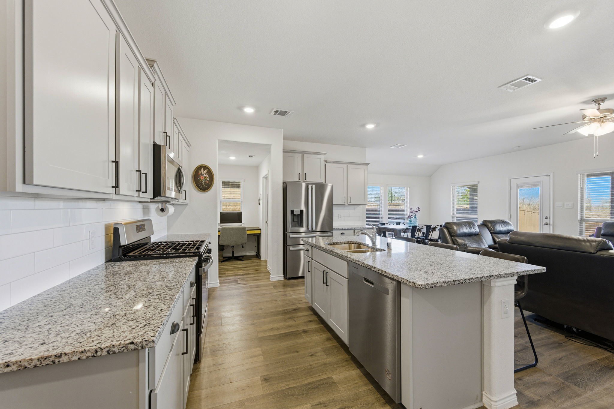 830 Creekview Lane