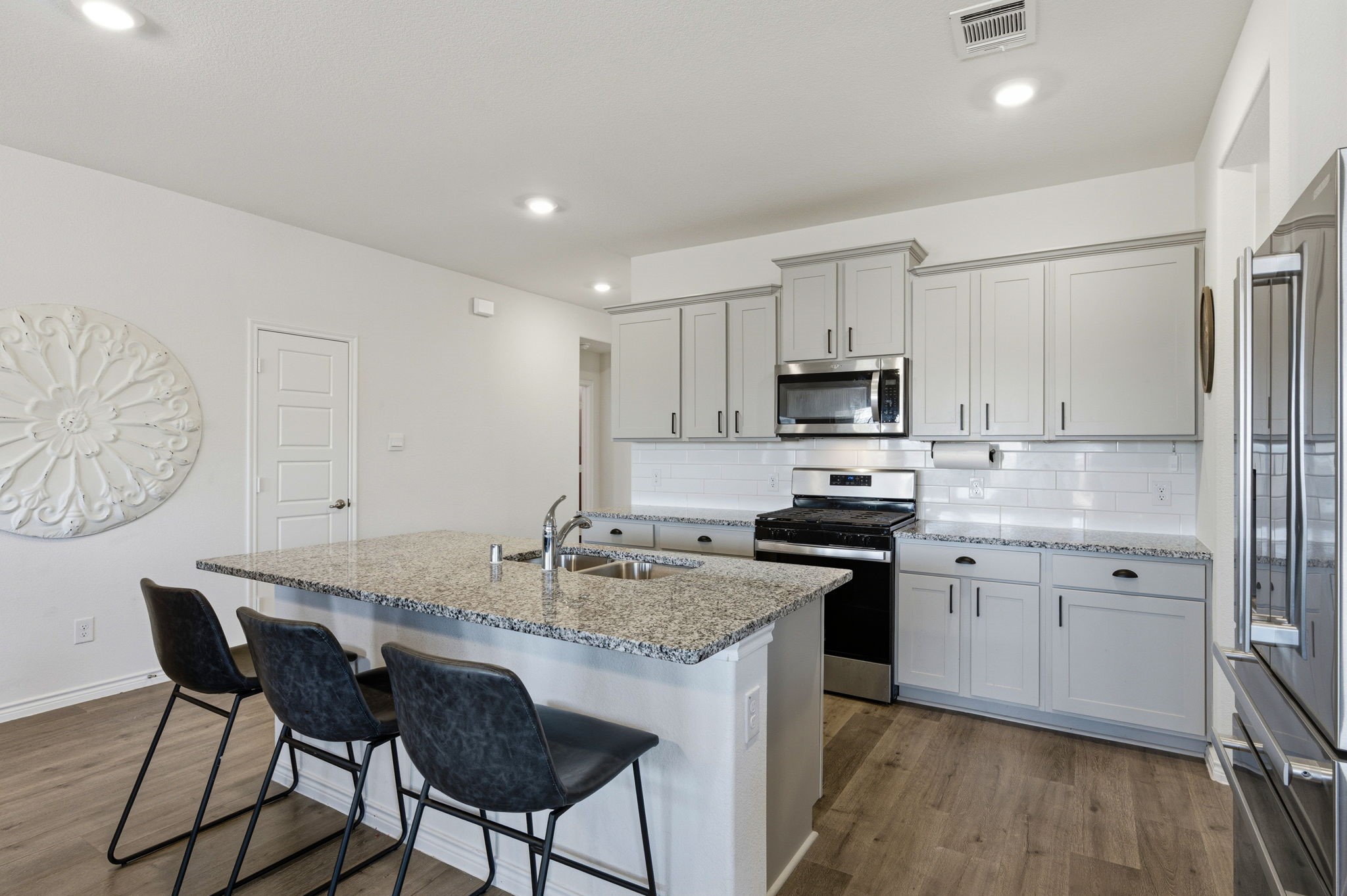 830 Creekview Lane