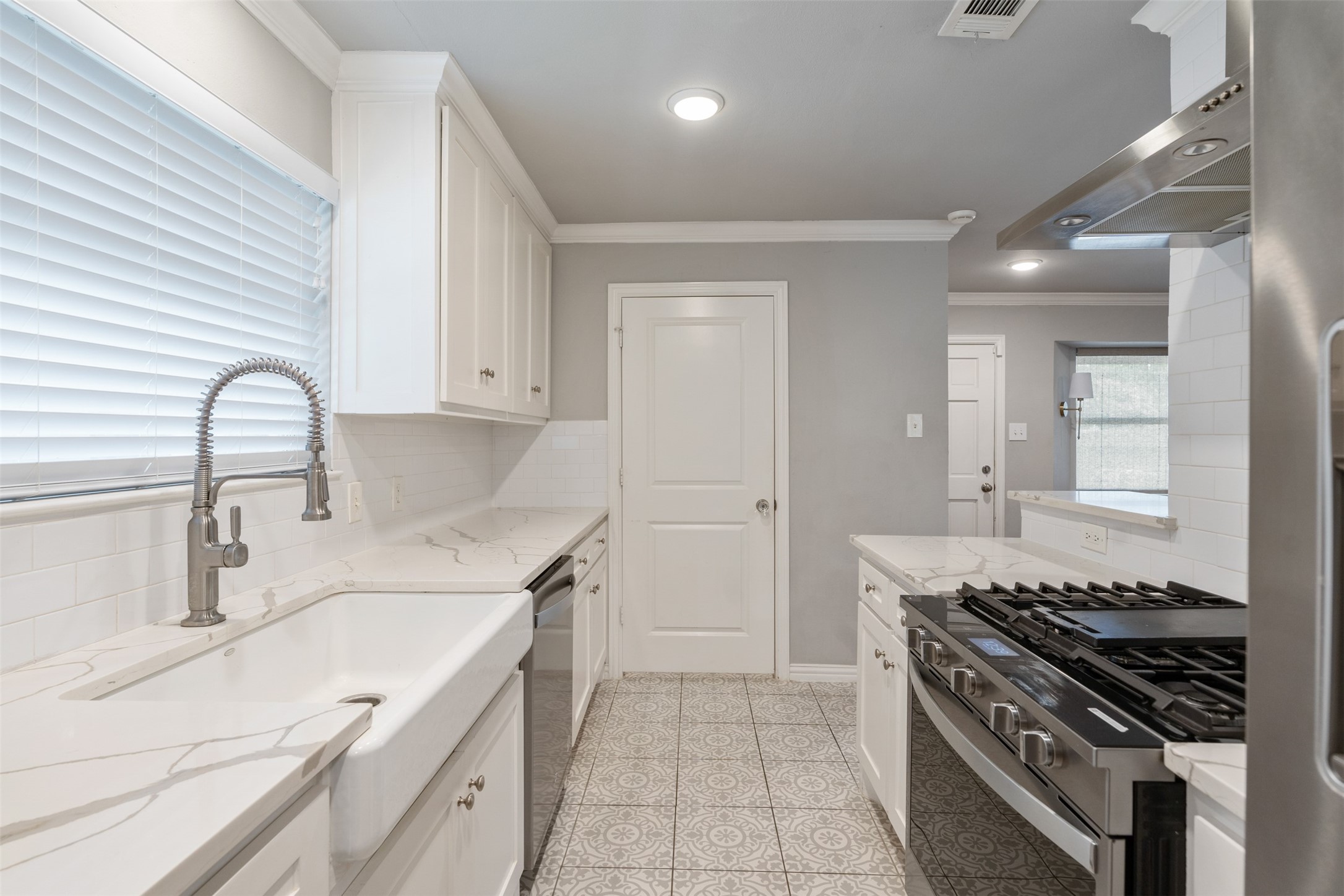 6933 Wake Forrest Drive