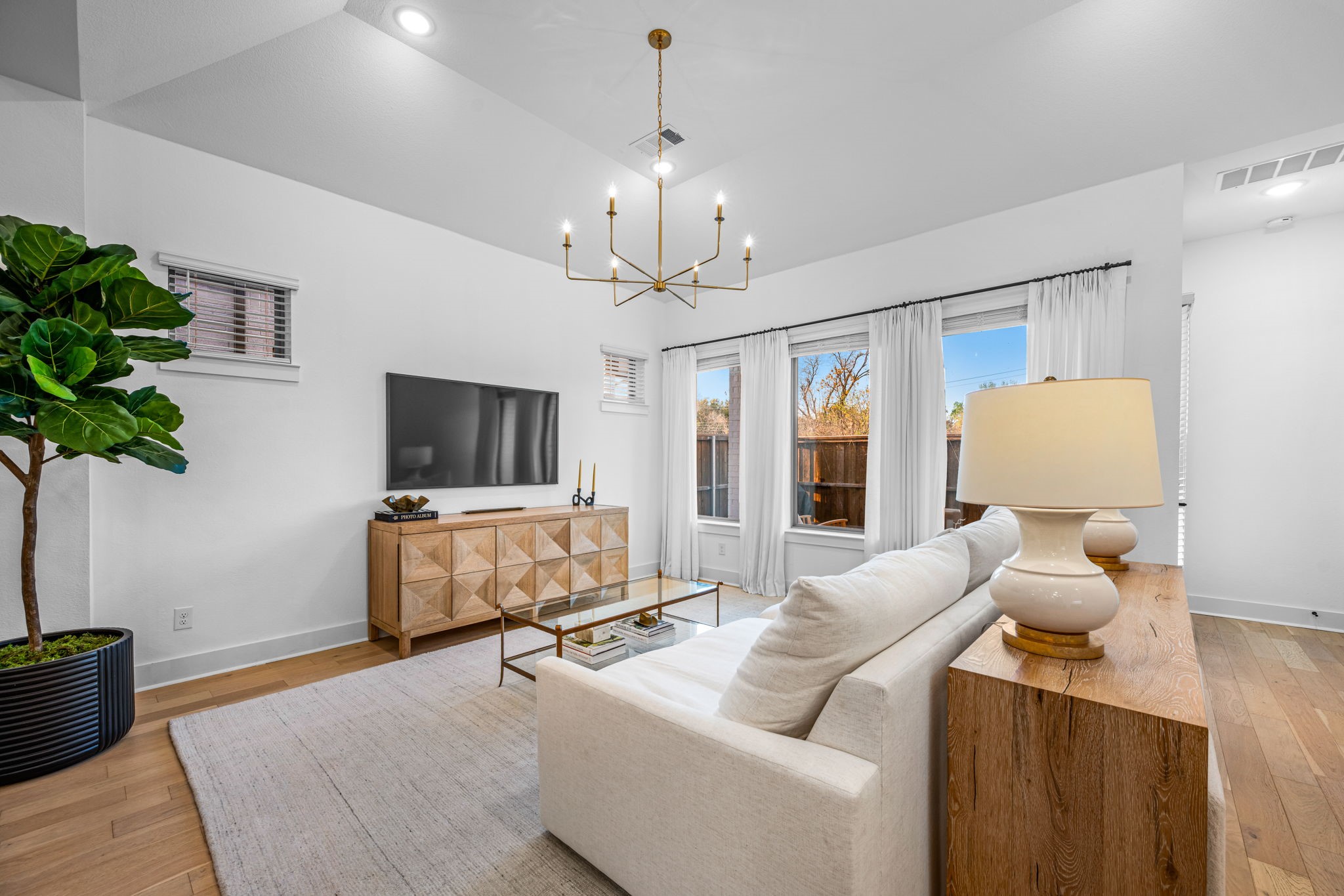 3481 Rosebud Park Lane