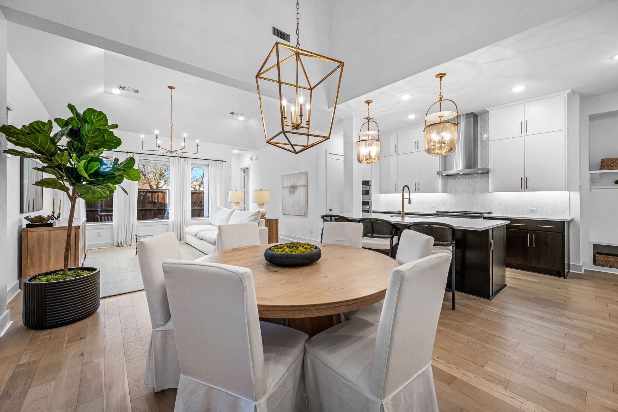 3481 Rosebud Park Lane