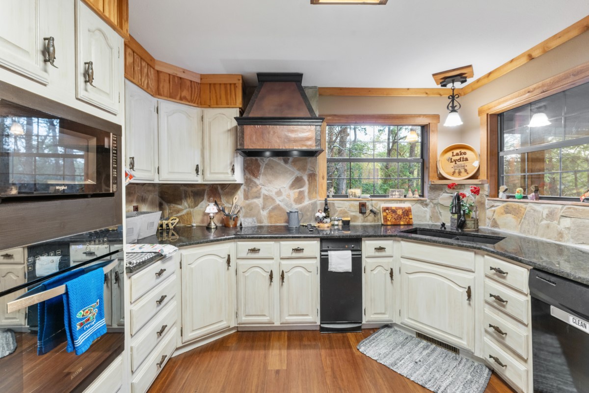 136 County Road 3232