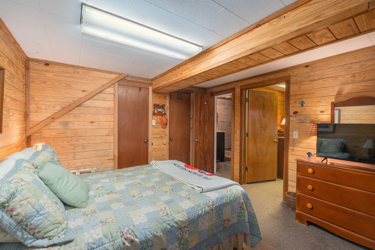 136 County Road 3232