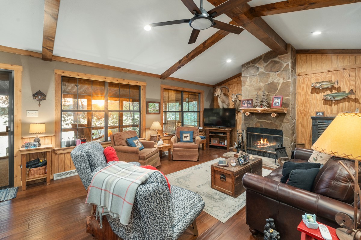 136 County Road 3232