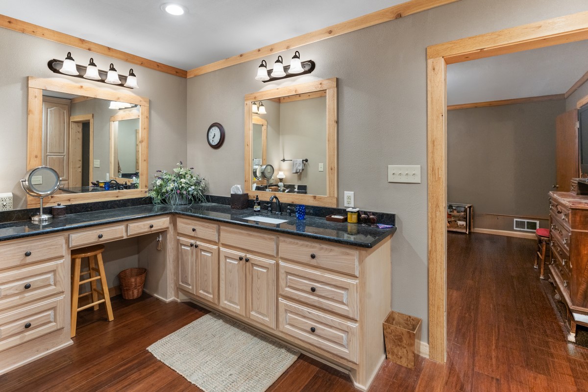 136 County Road 3232