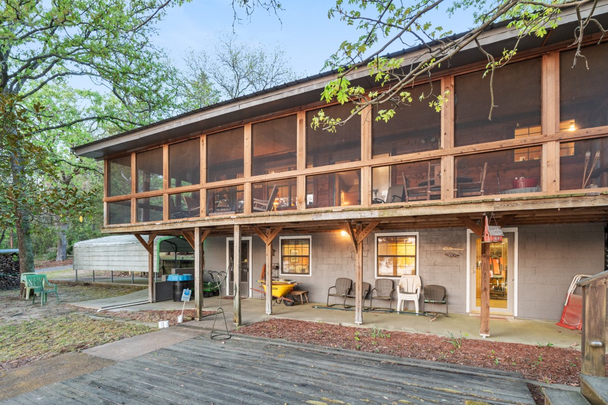 136 County Road 3232