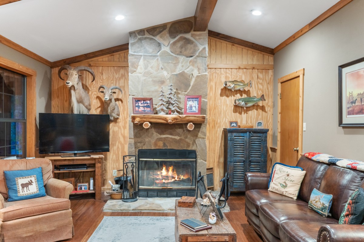 136 County Road 3232