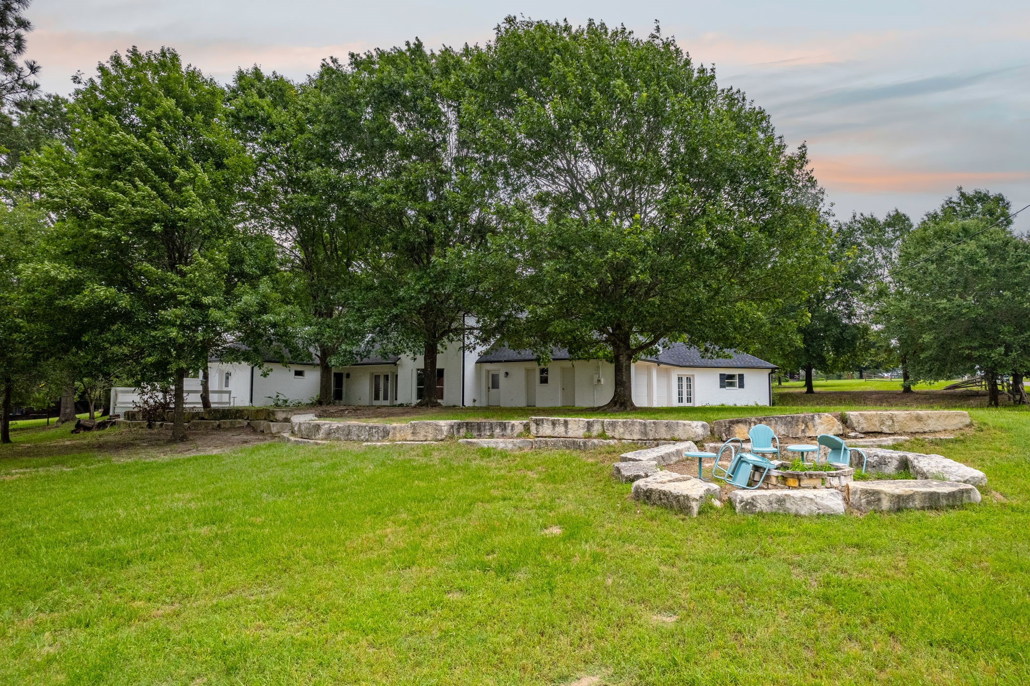 5327 Dusty Road