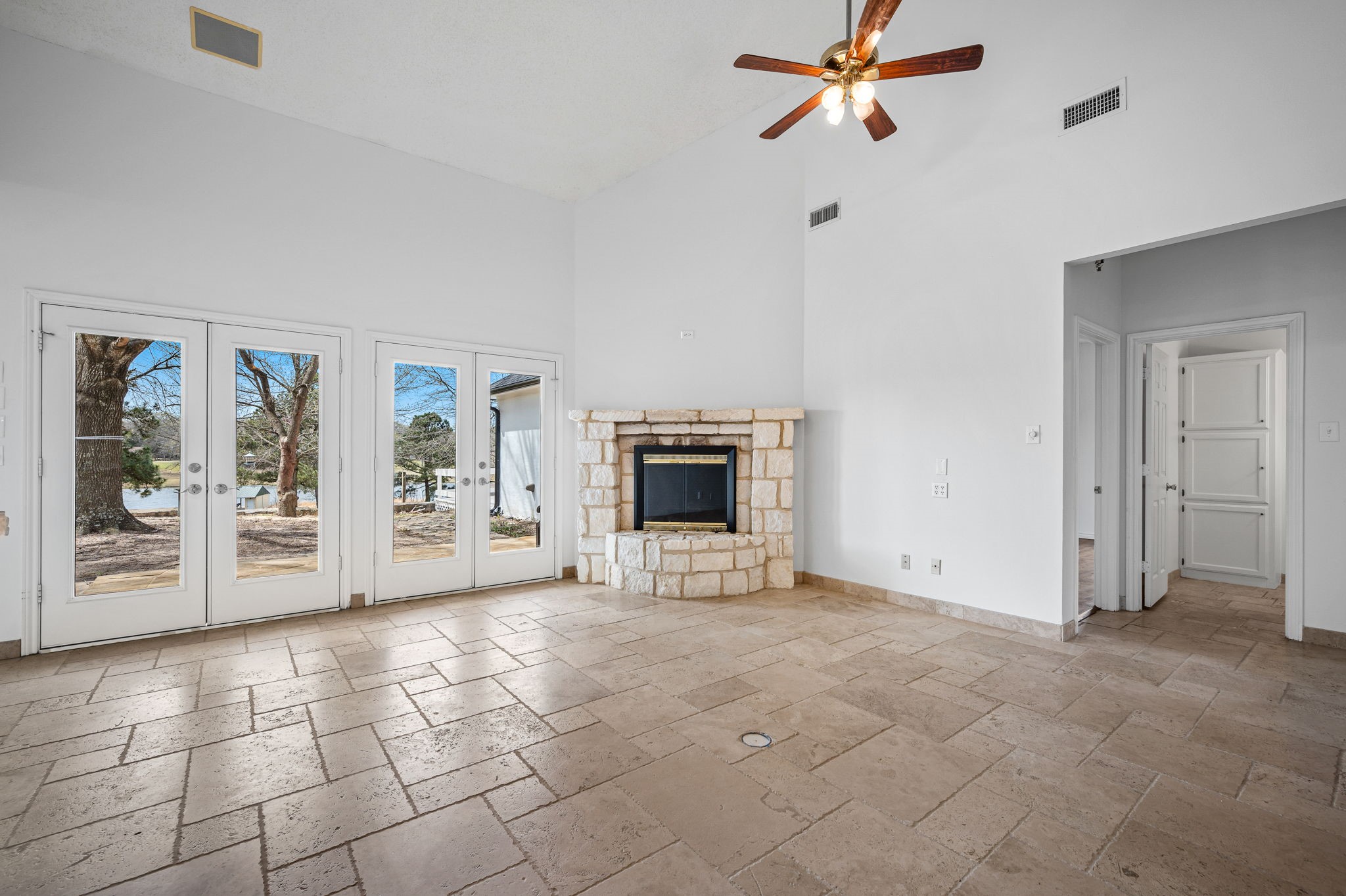 5327 Dusty Road