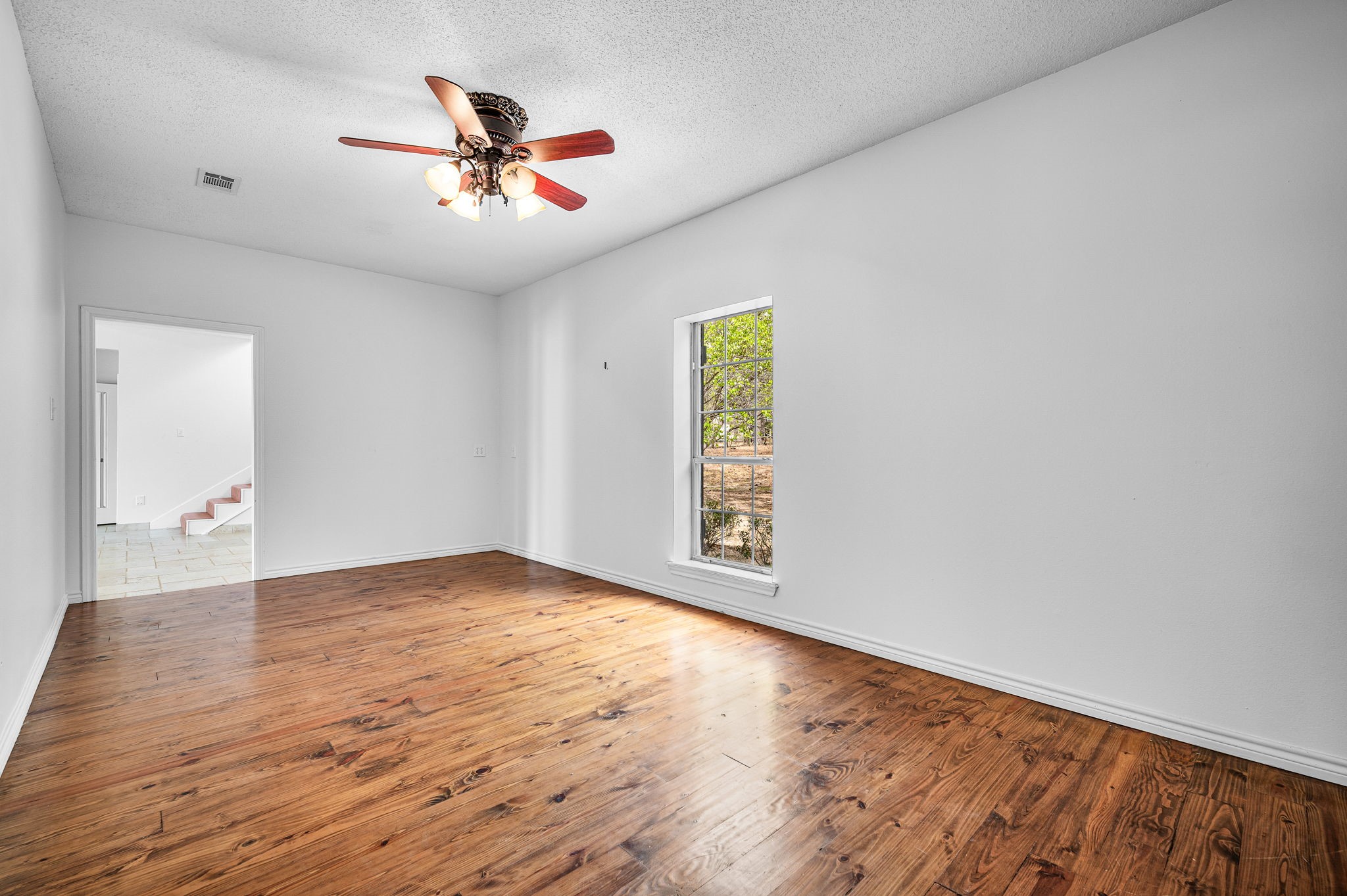 5327 Dusty Road