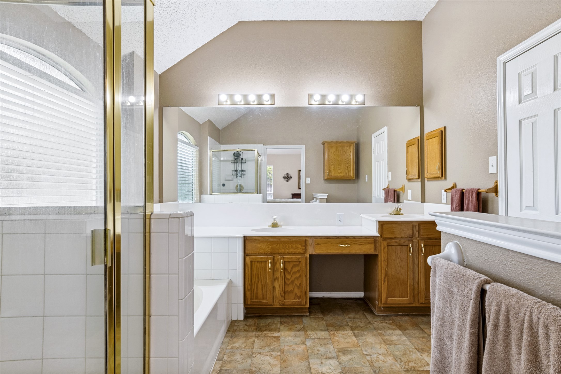 3304 Cedar Brook Court