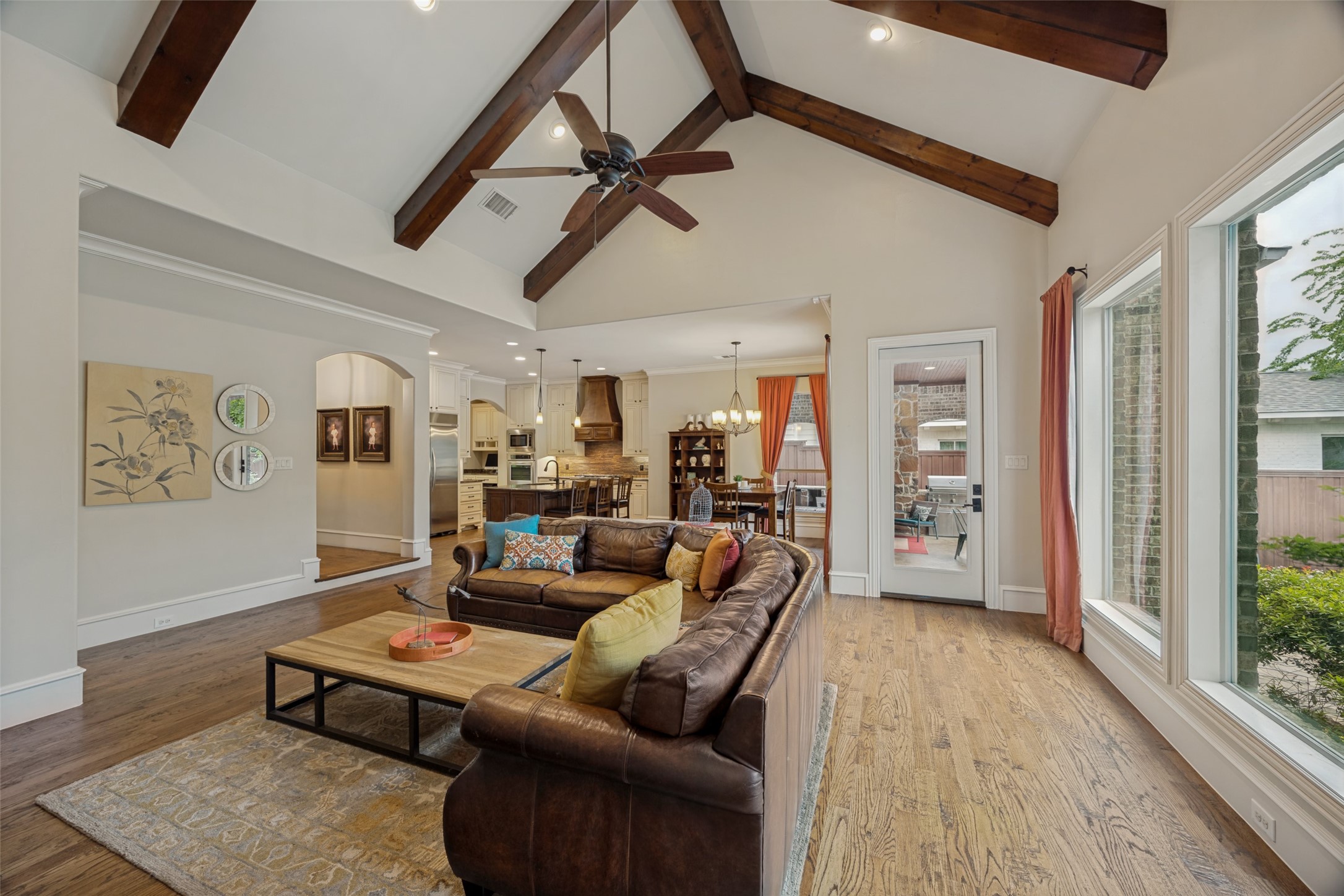 6431 Vickery Boulevard