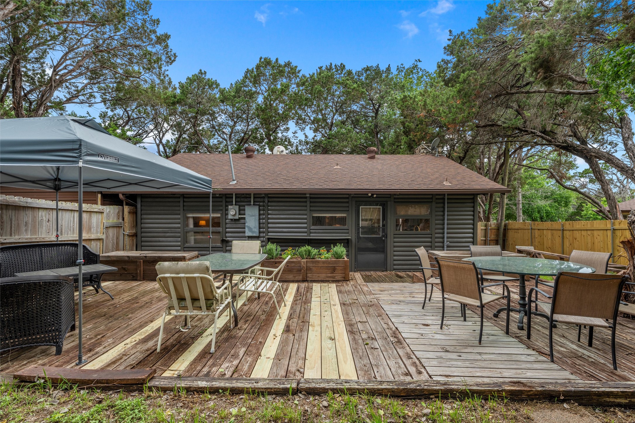 188 Linda Lee Loop