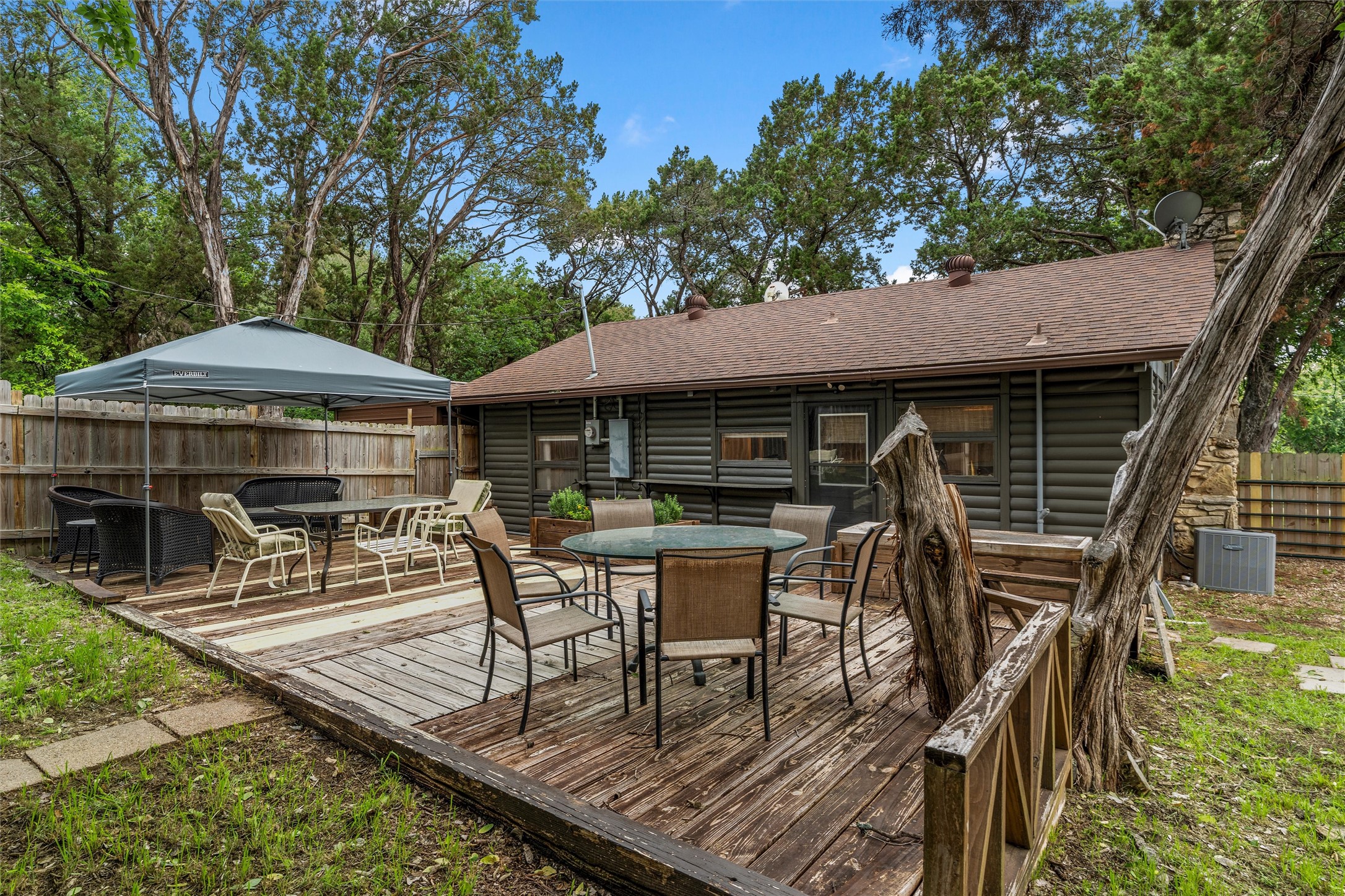 188 Linda Lee Loop