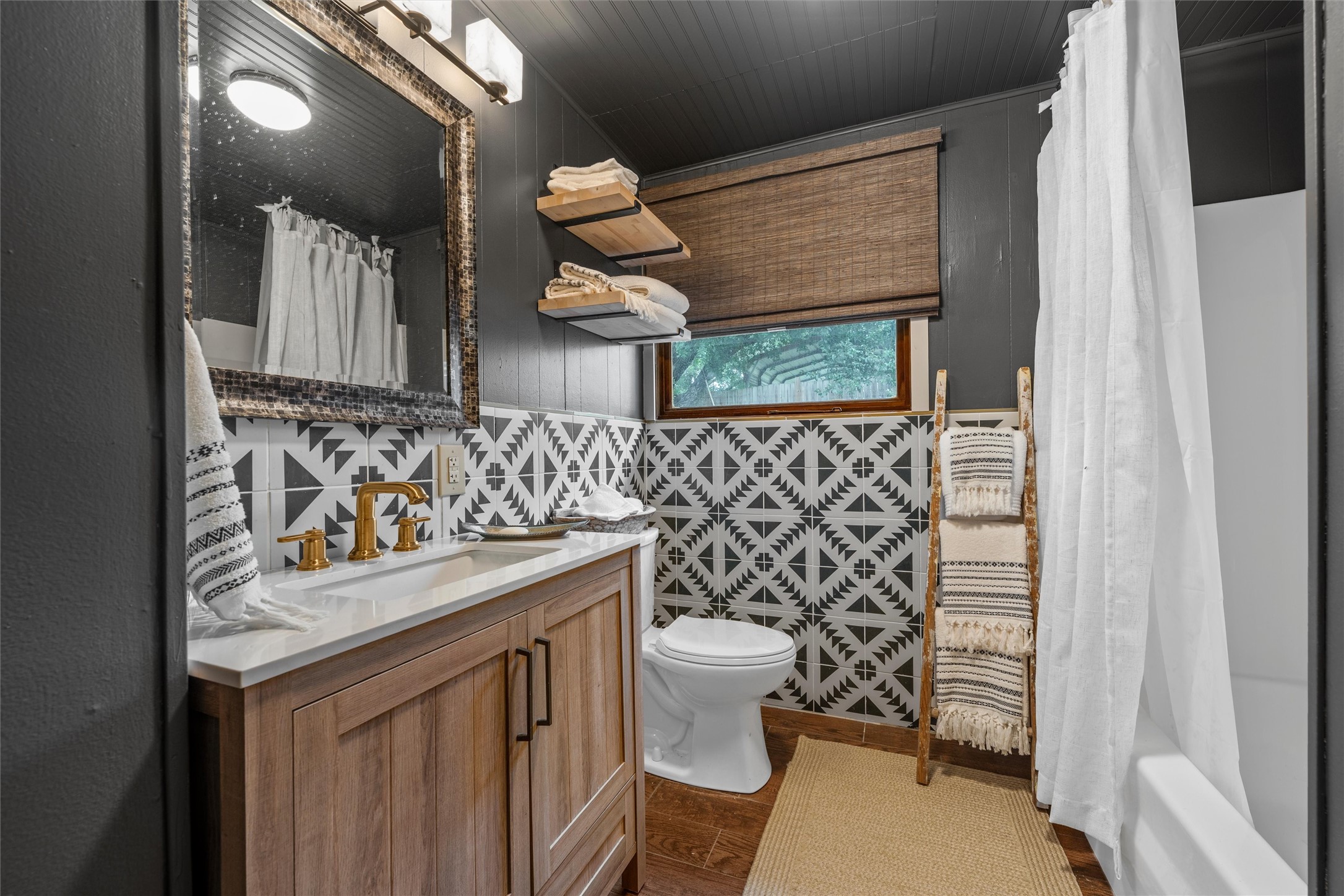 188 Linda Lee Loop