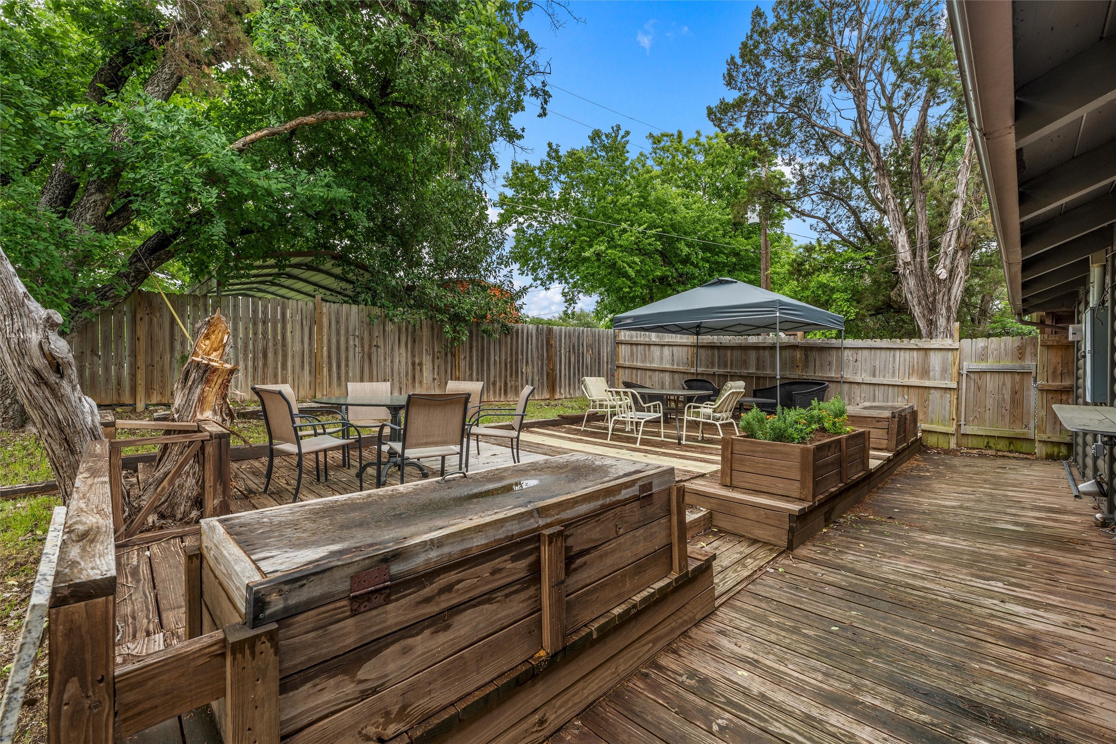 188 Linda Lee Loop