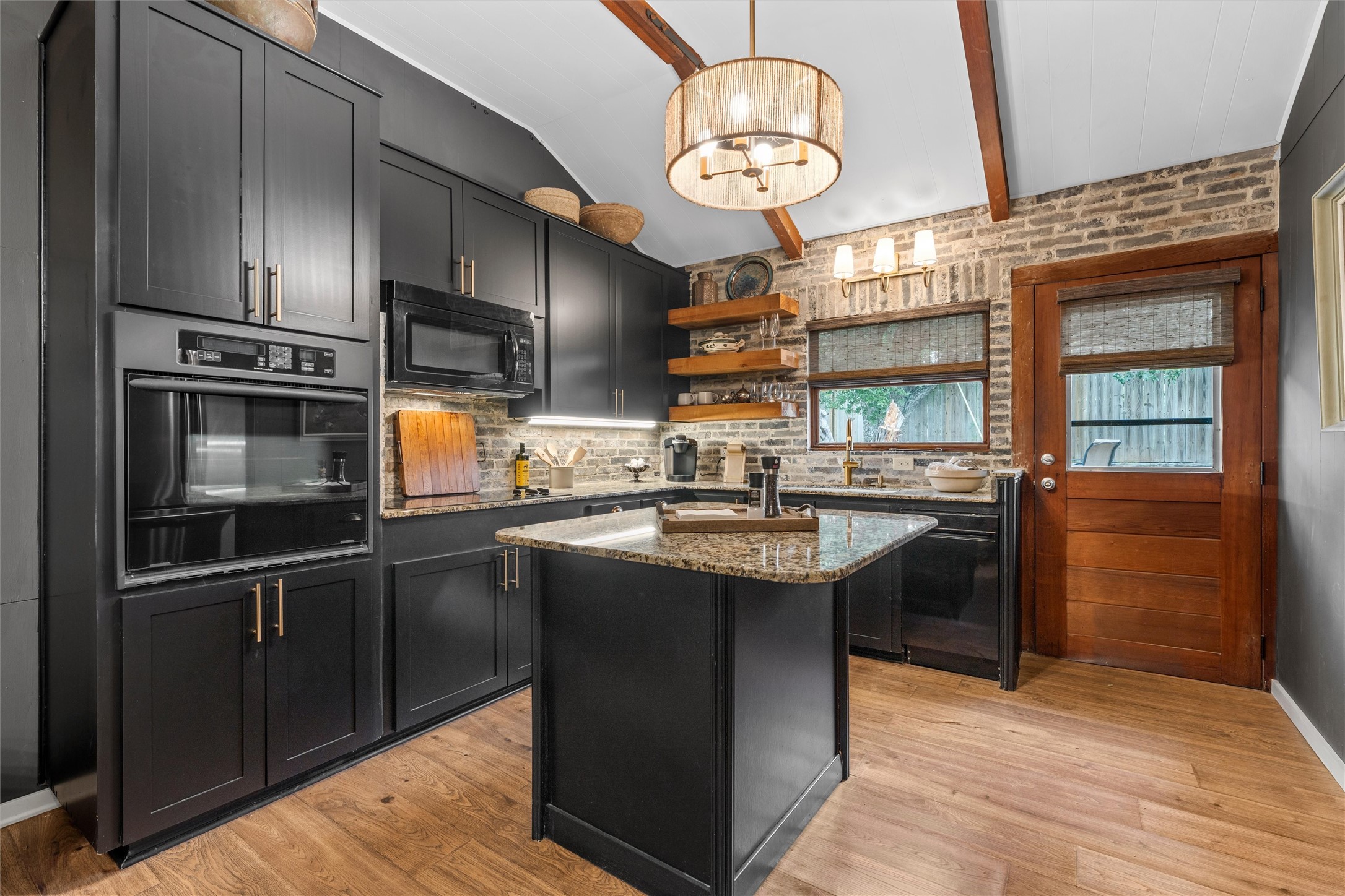 188 Linda Lee Loop