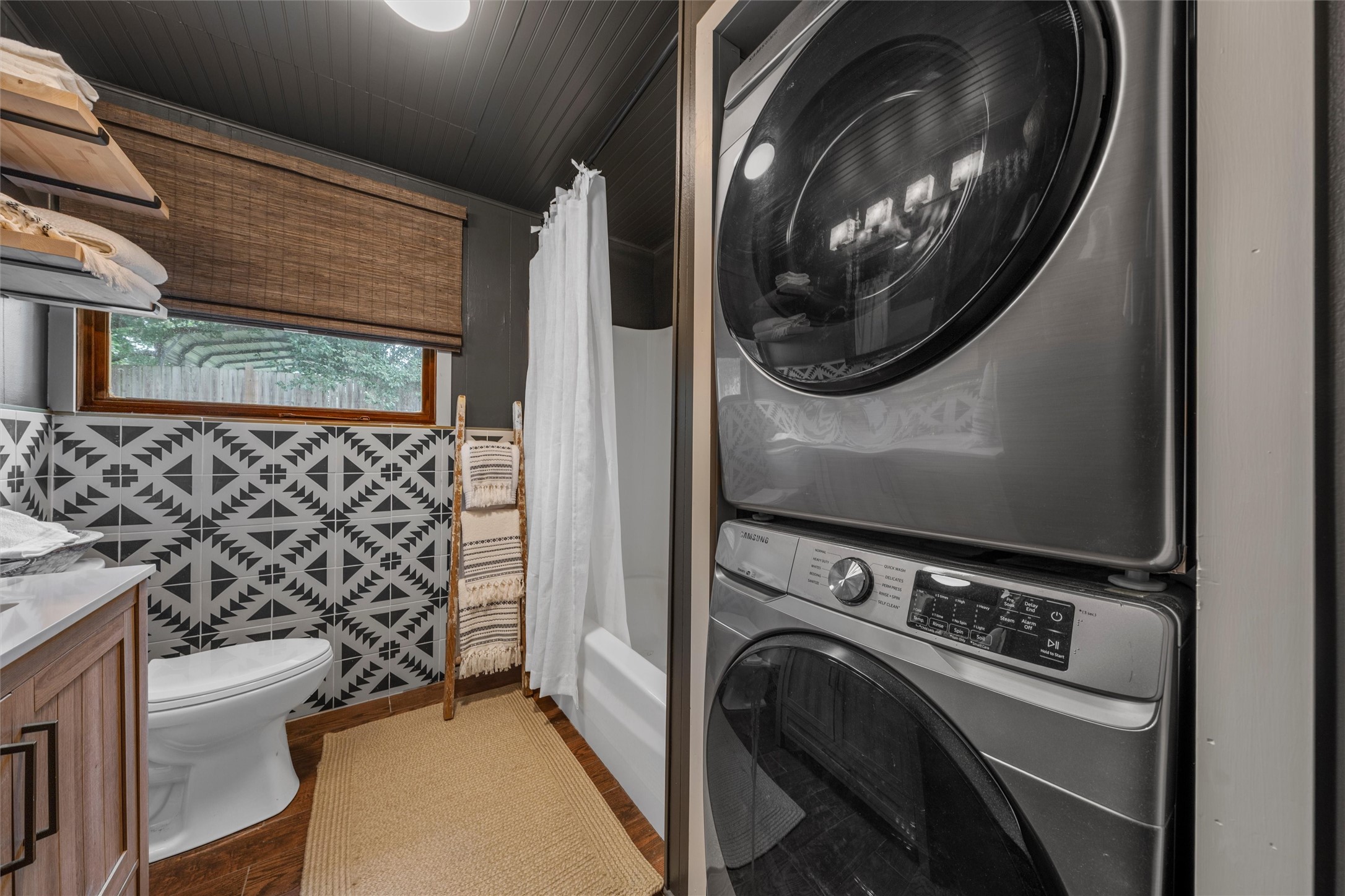 188 Linda Lee Loop