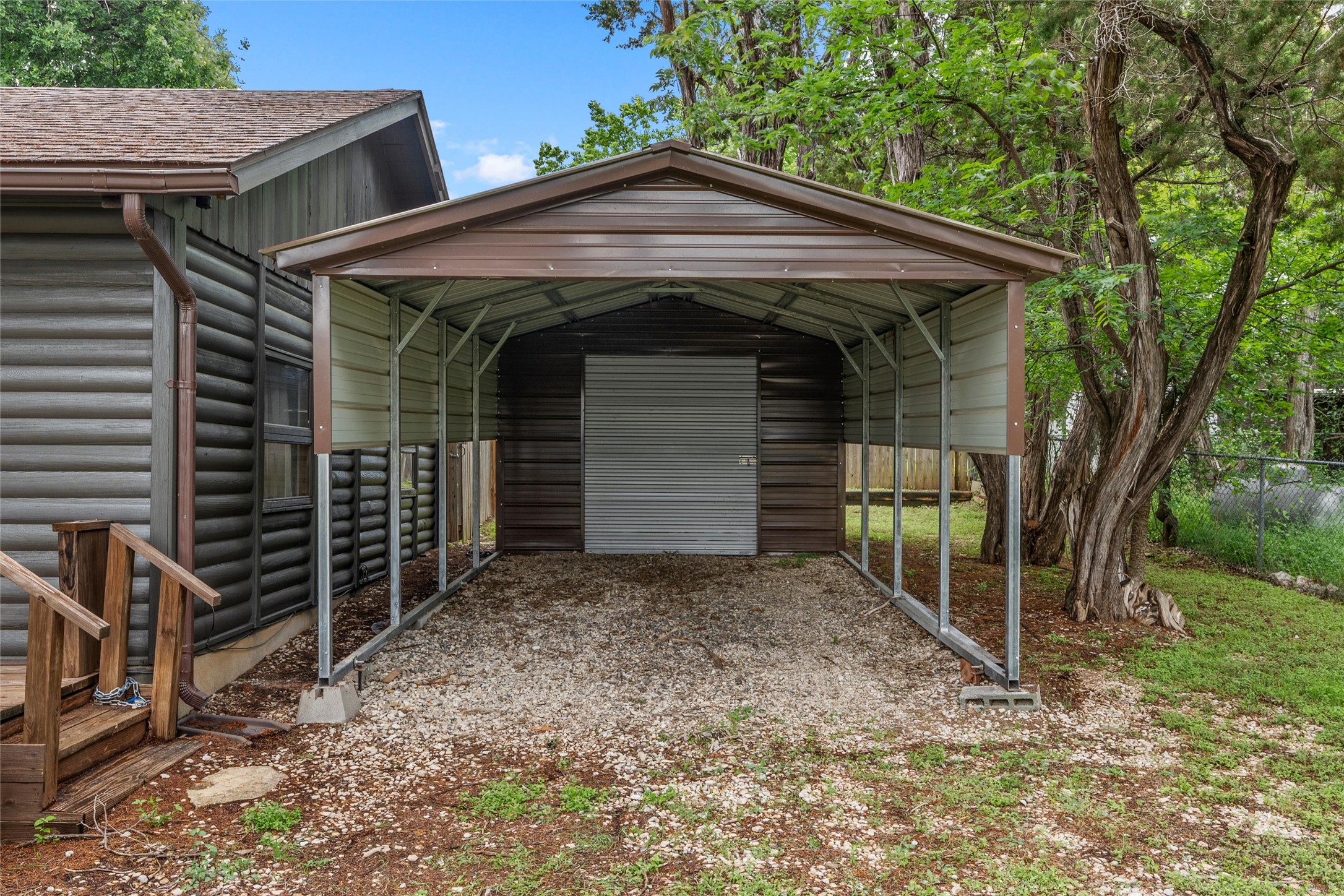 188 Linda Lee Loop