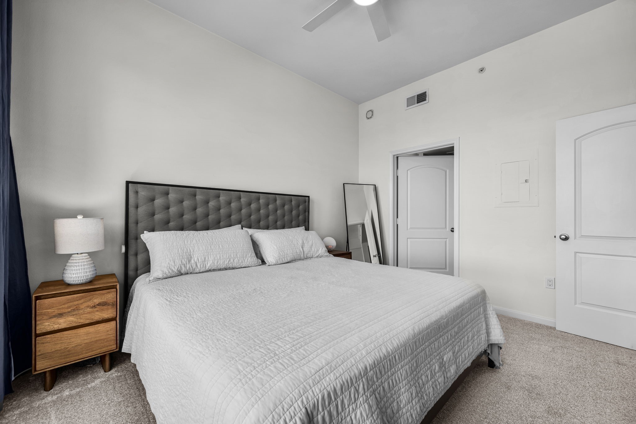 3225 Turtle Creek Boulevard 828