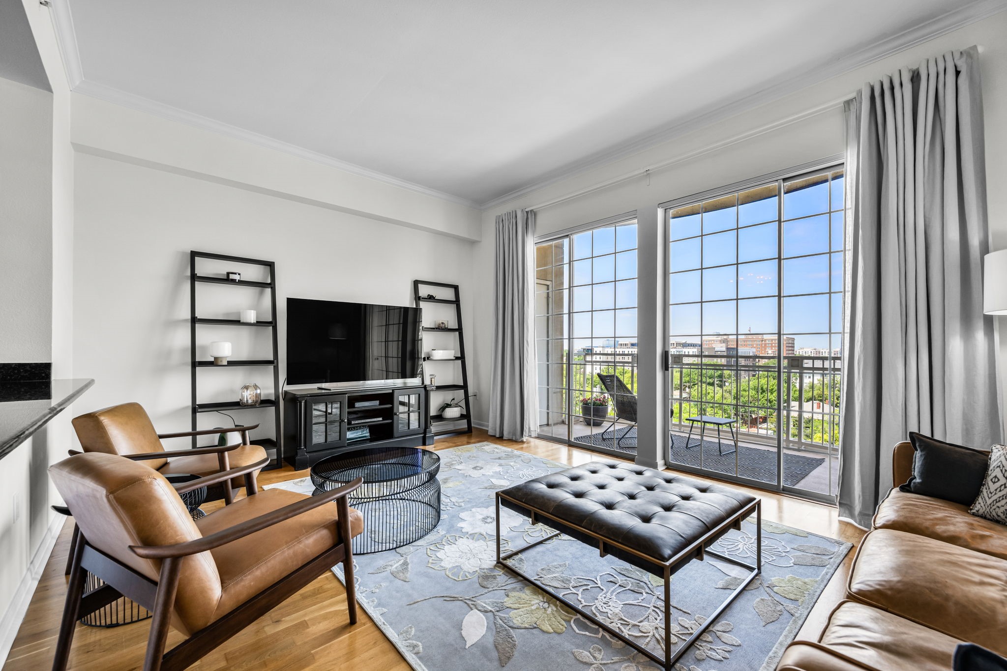3225 Turtle Creek Boulevard 828
