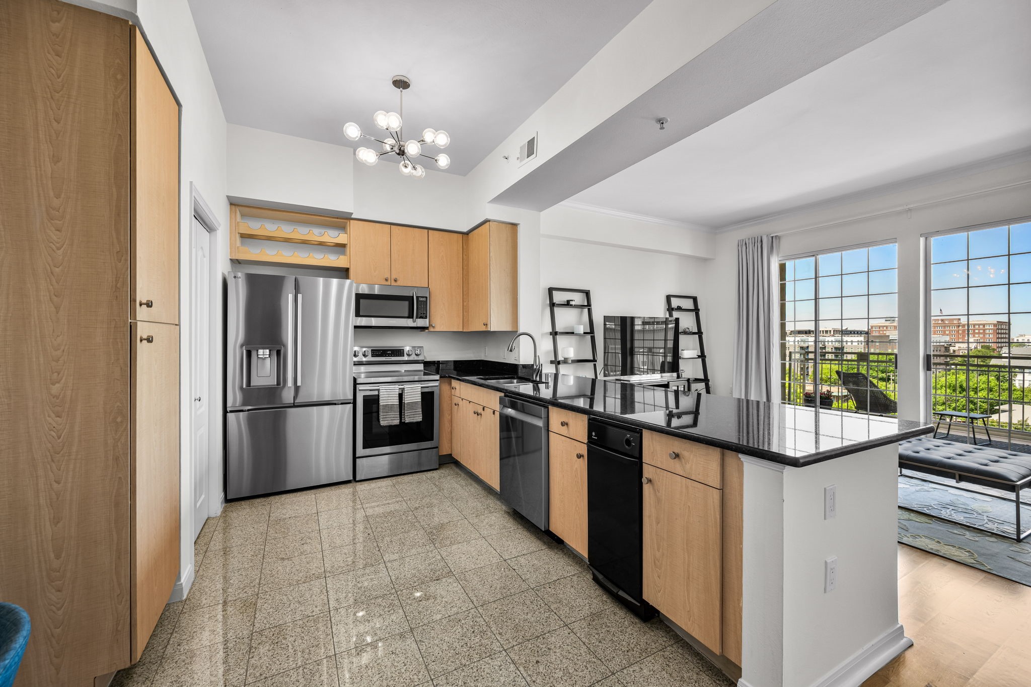 3225 Turtle Creek Boulevard 828