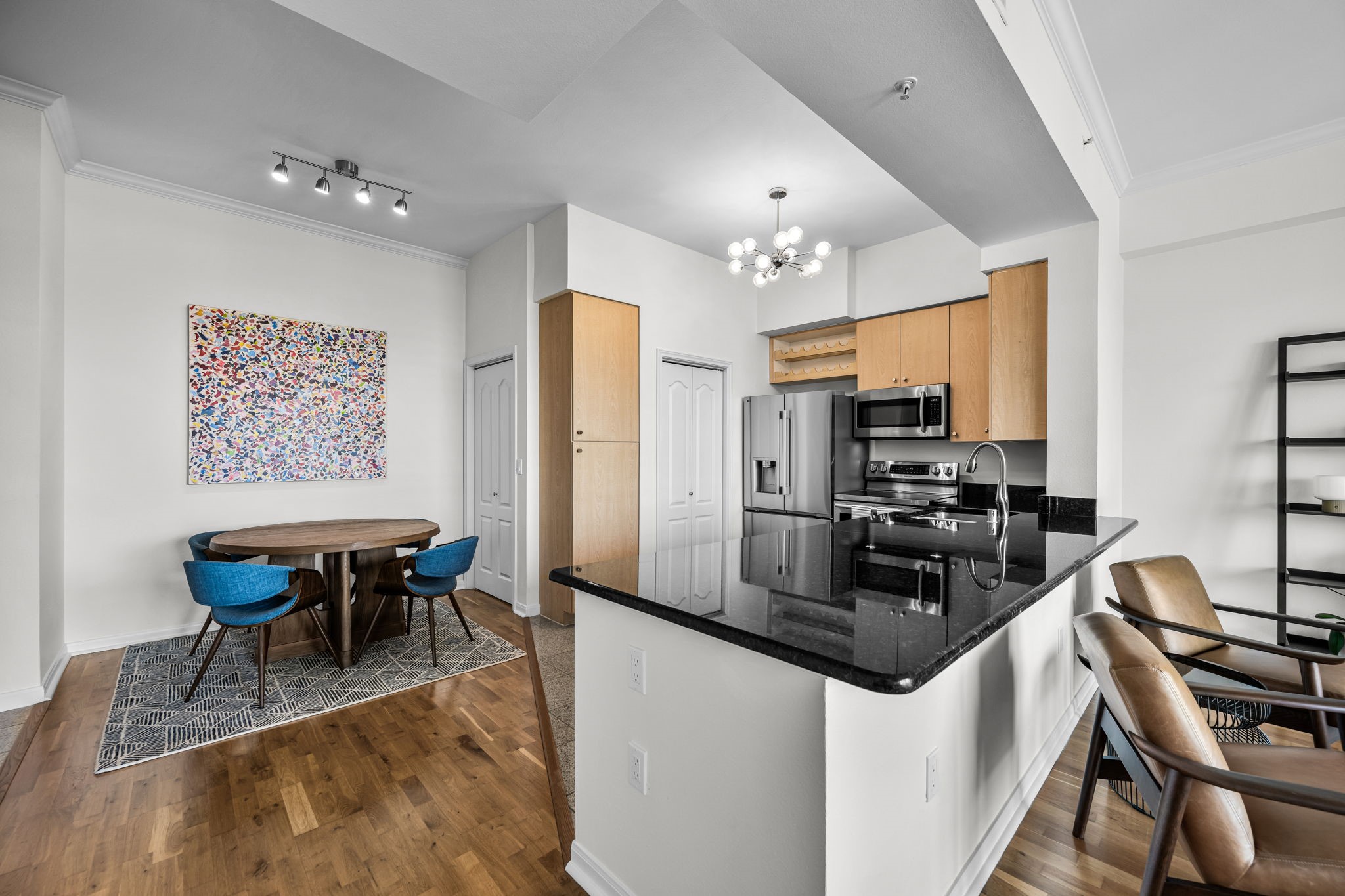 3225 Turtle Creek Boulevard 828