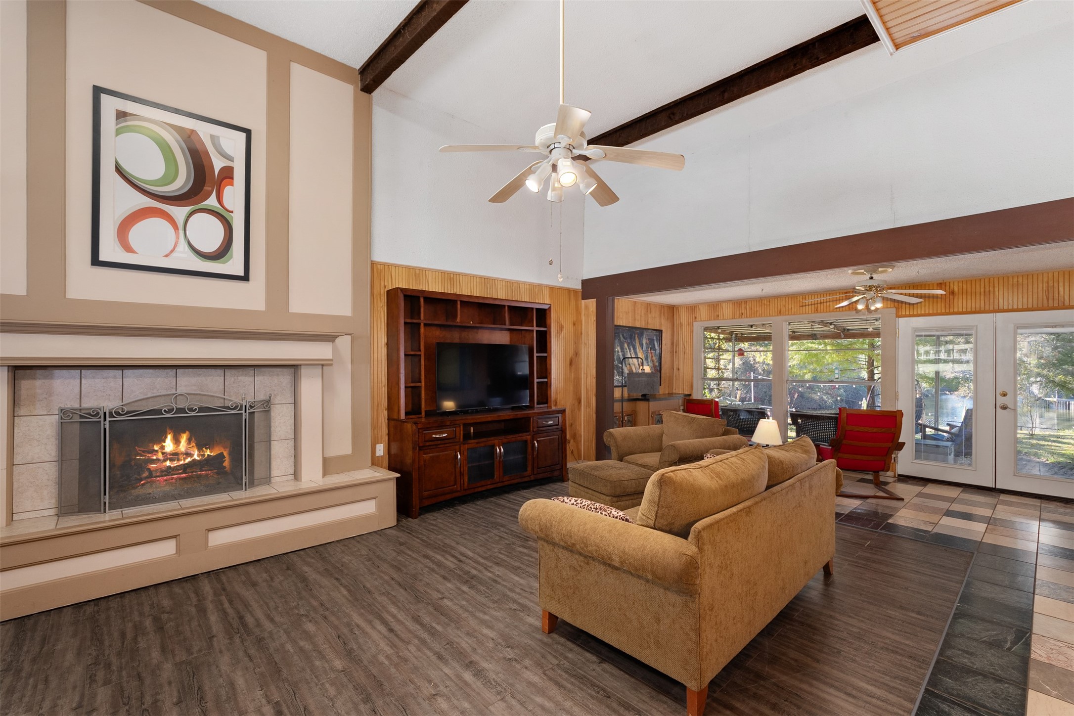 104 Oakcrest Court