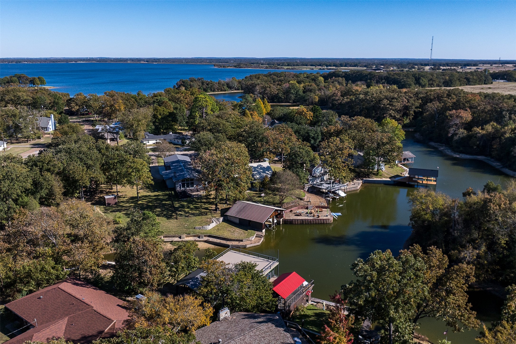 104 Oakcrest Court