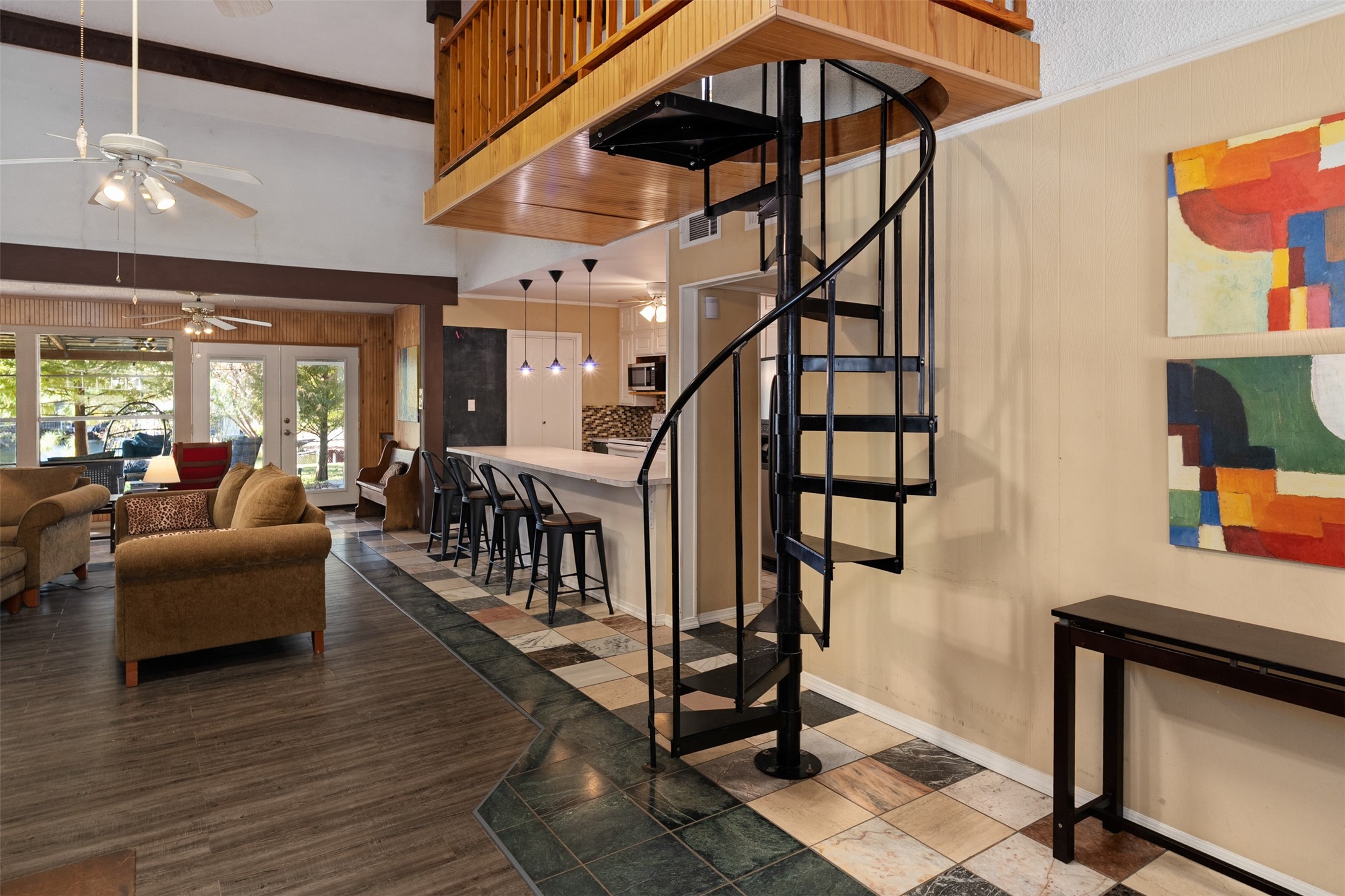 104 Oakcrest Court