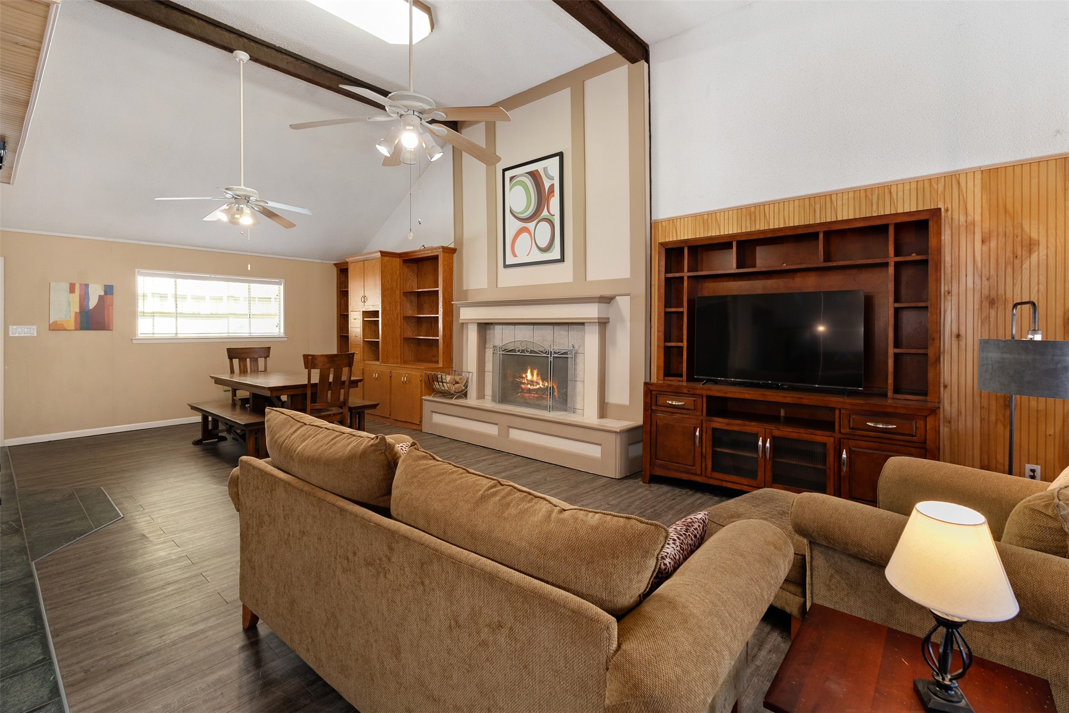 104 Oakcrest Court
