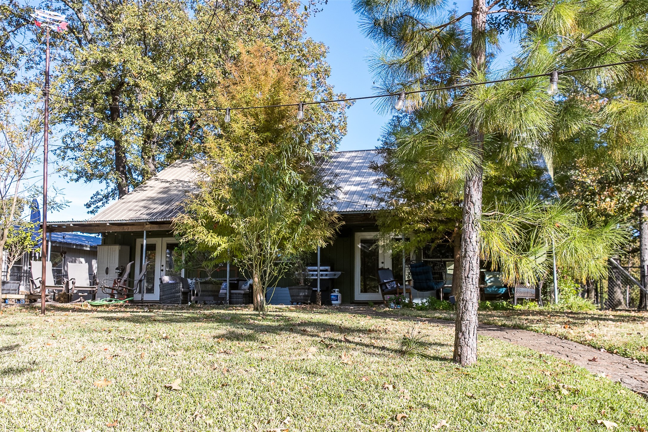 104 Oakcrest Court