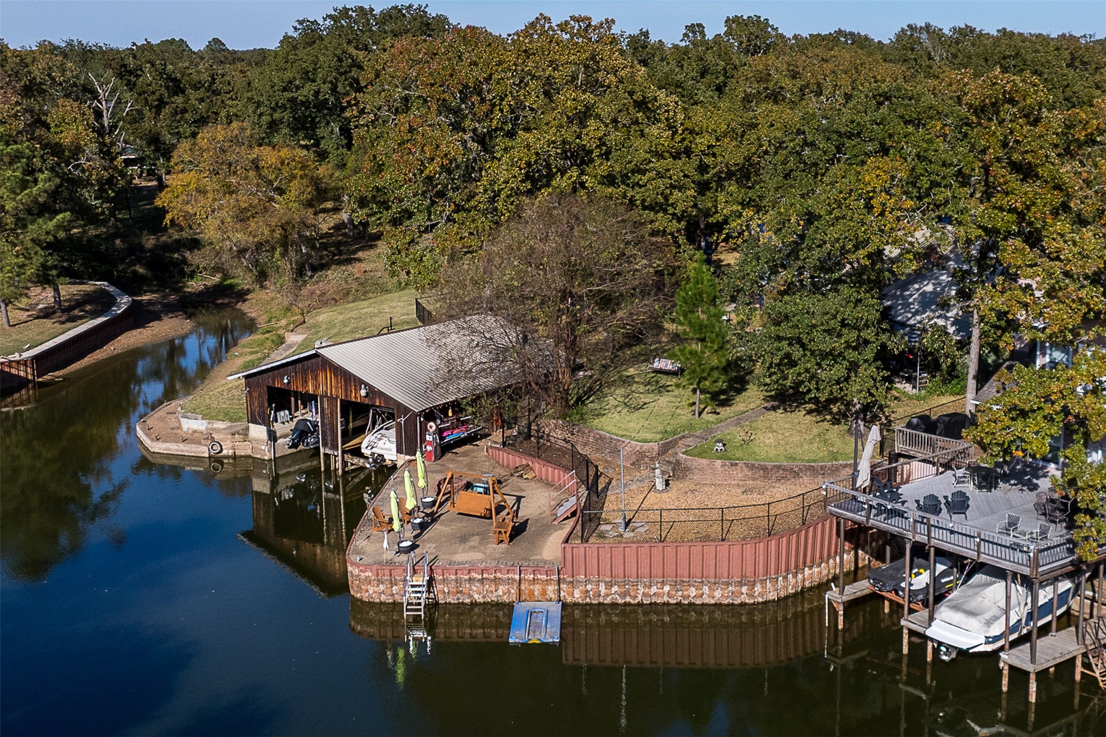104 Oakcrest Court