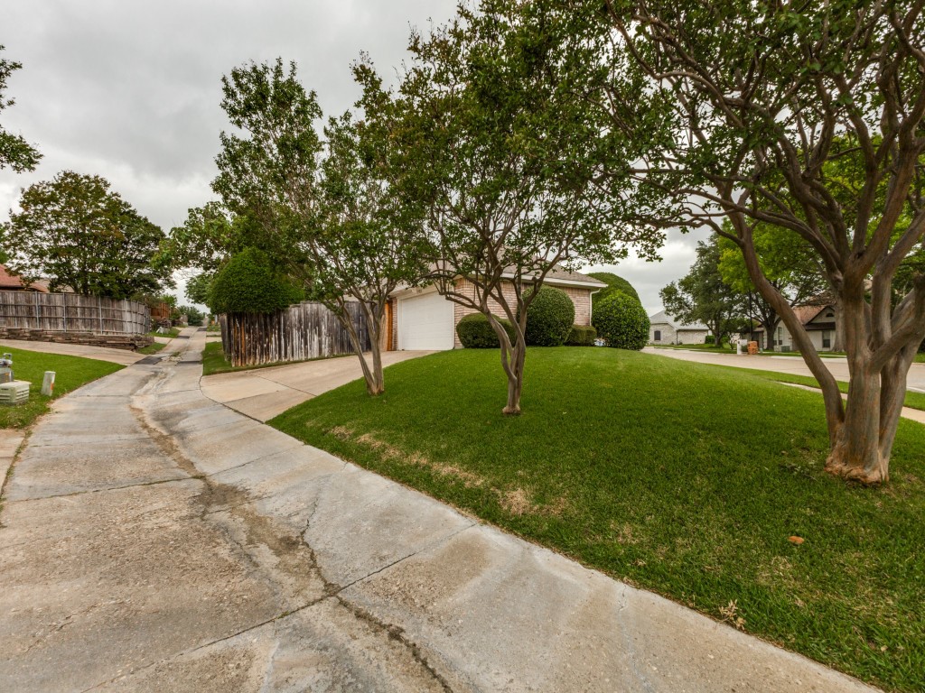 1925 Merrimac Trail