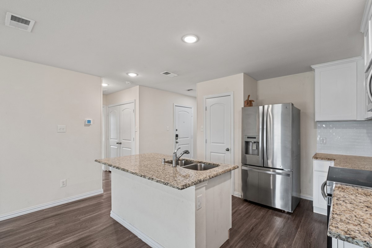 2417 Abigail Lane