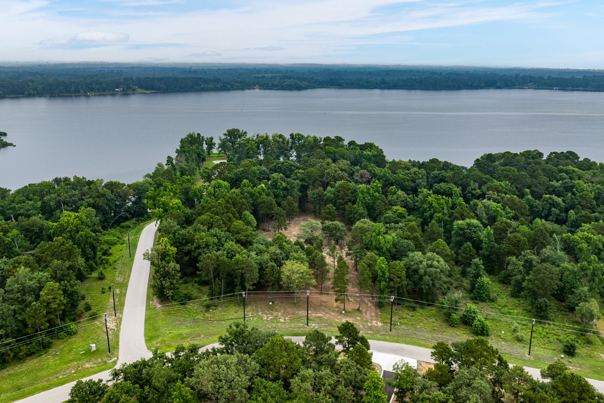 3168 Shadow Pine Drive