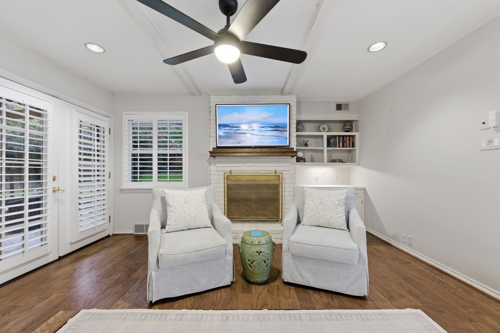9854 Broken Bow Road