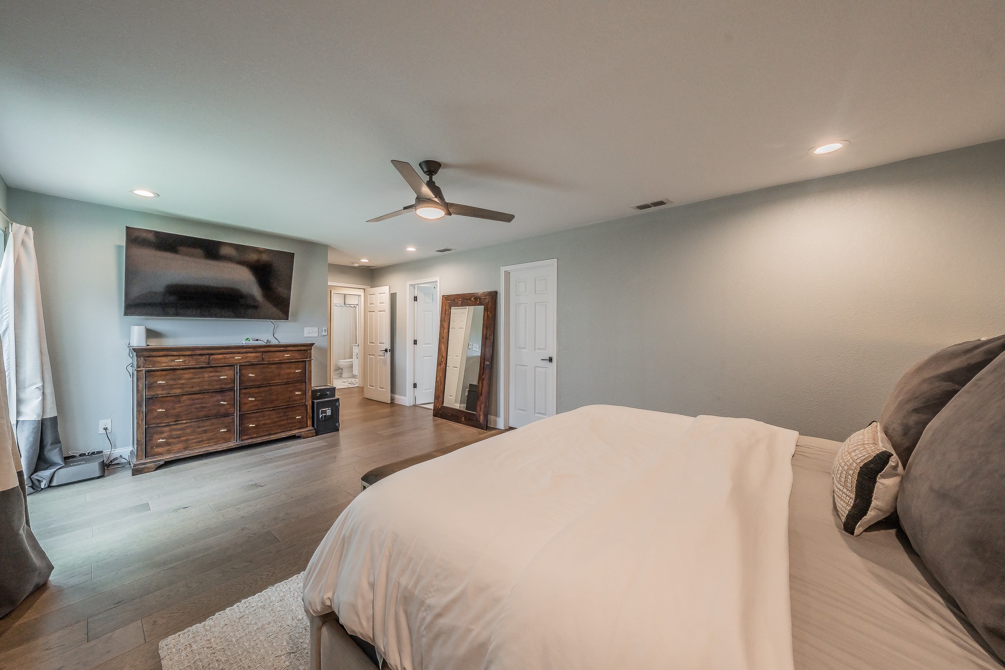 7636 La Risa Drive