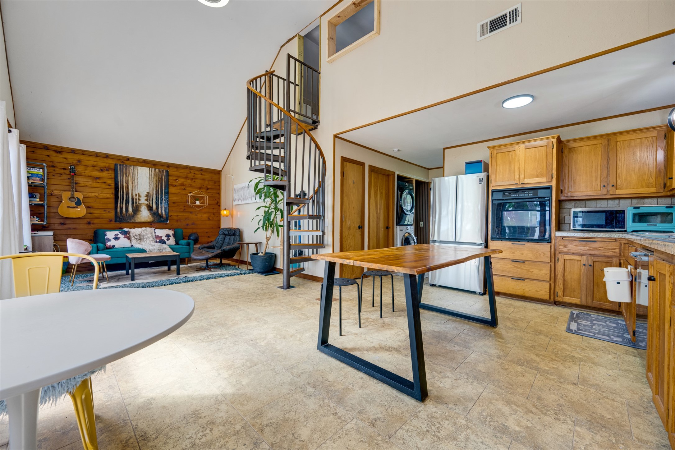 4737 Sunrise Drive