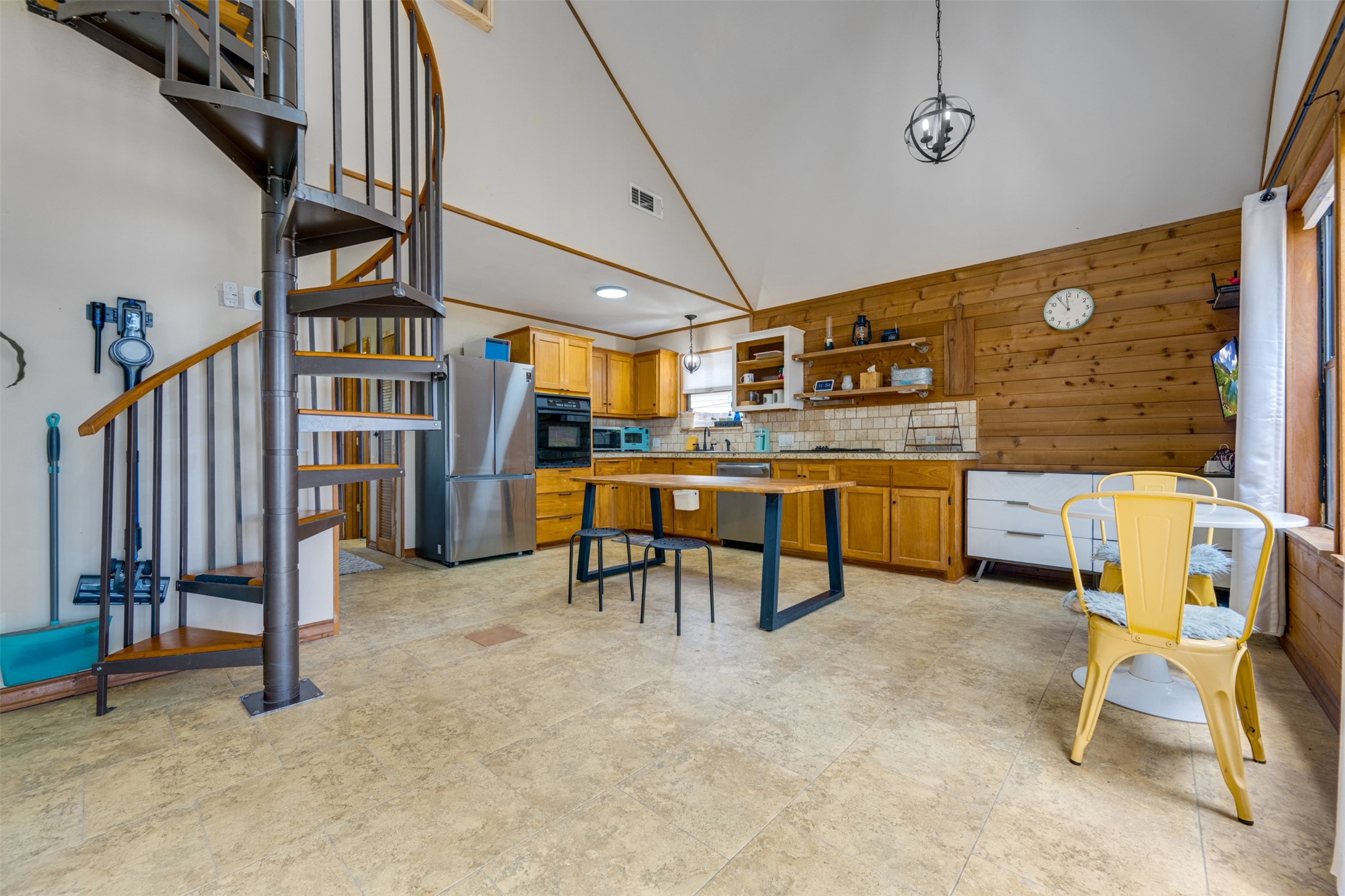 4737 Sunrise Drive