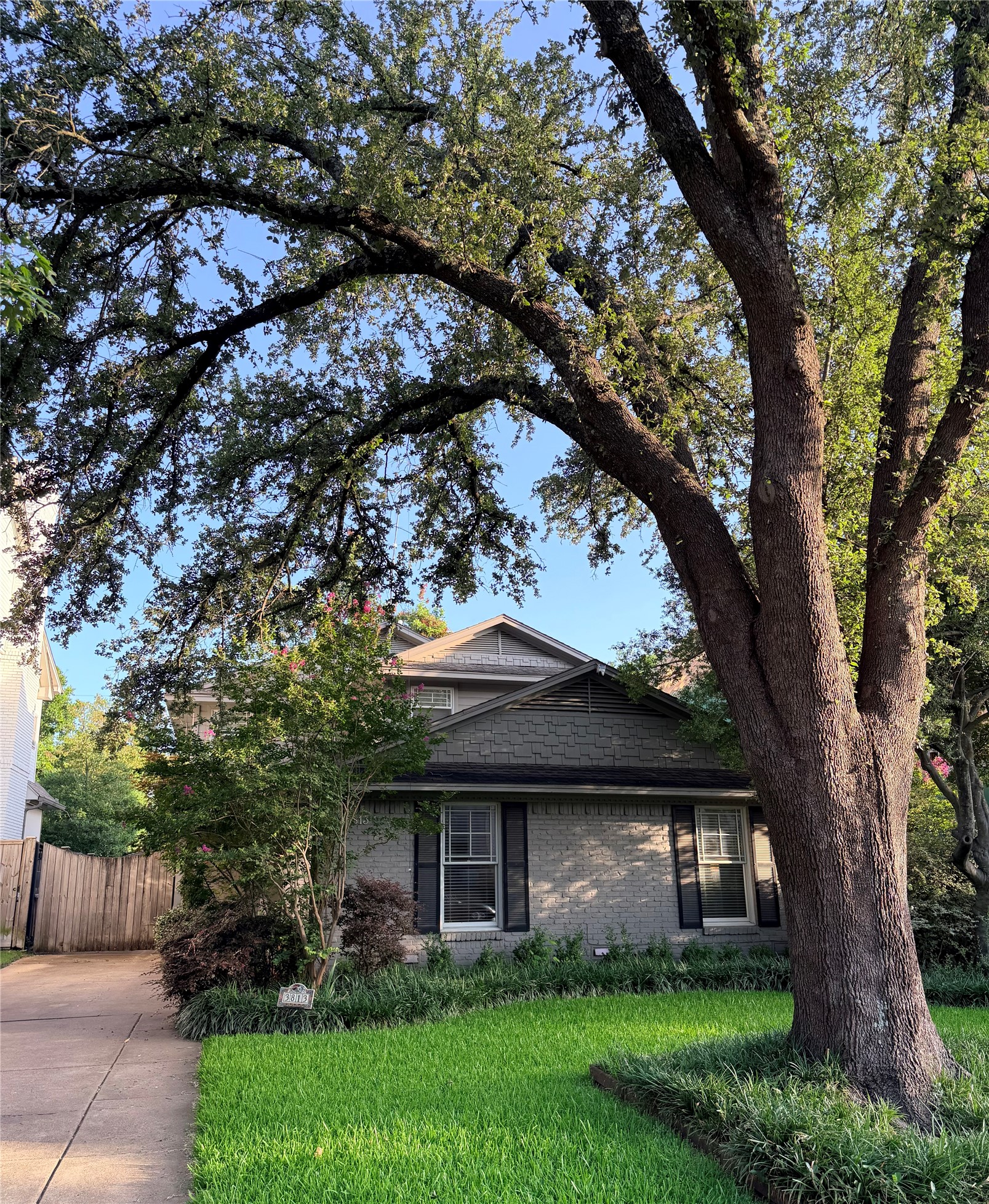 3813 Purdue Avenue