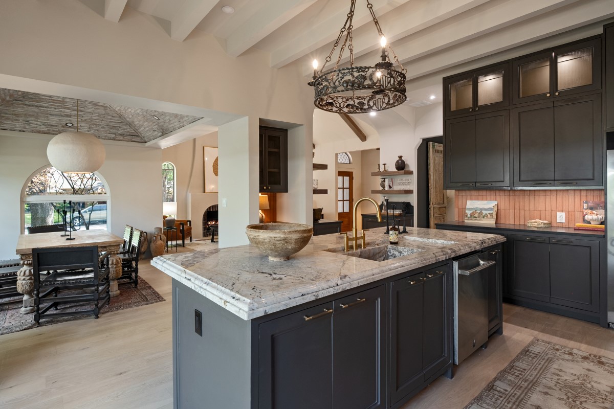 6515 Genstar Lane