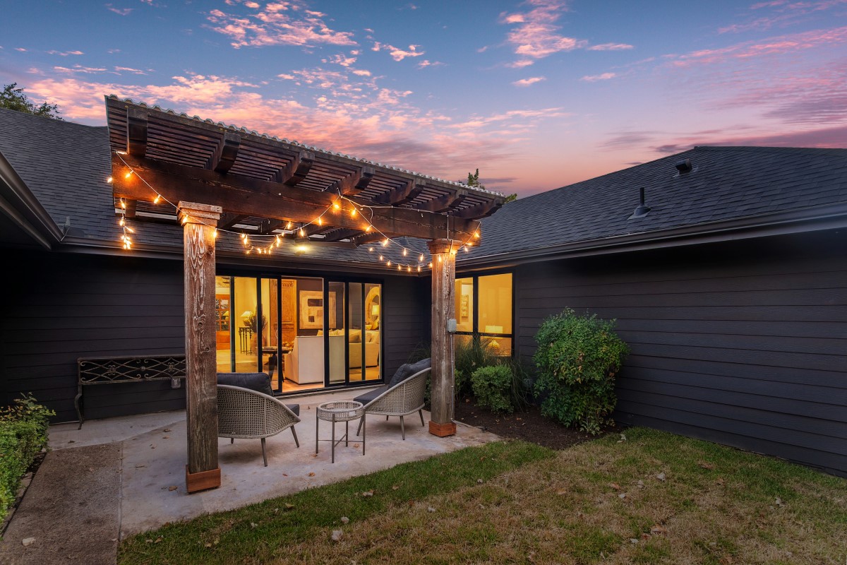 6515 Genstar Lane